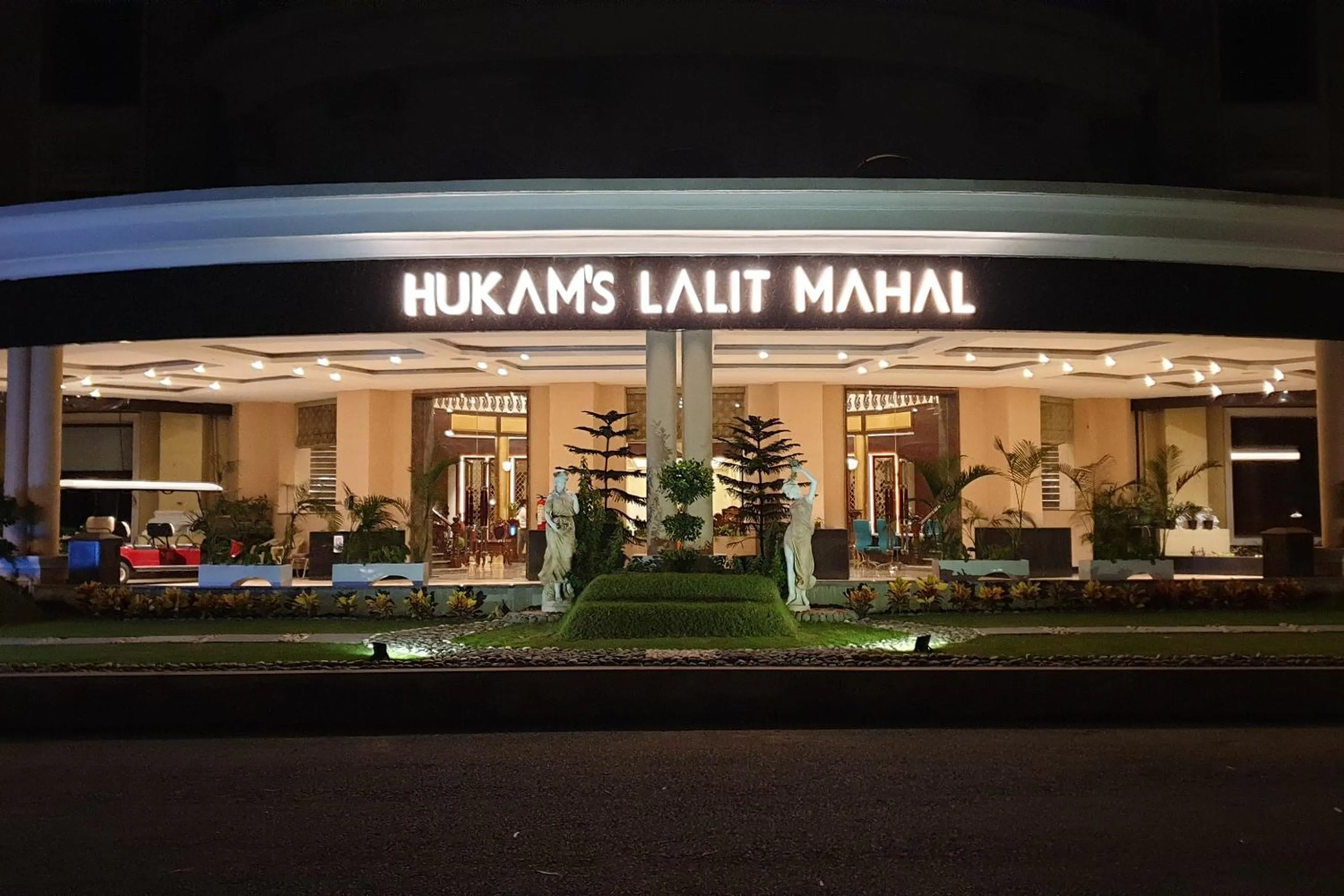 Garden in Hukam's Lalit Mahal - Hotel Convention Club