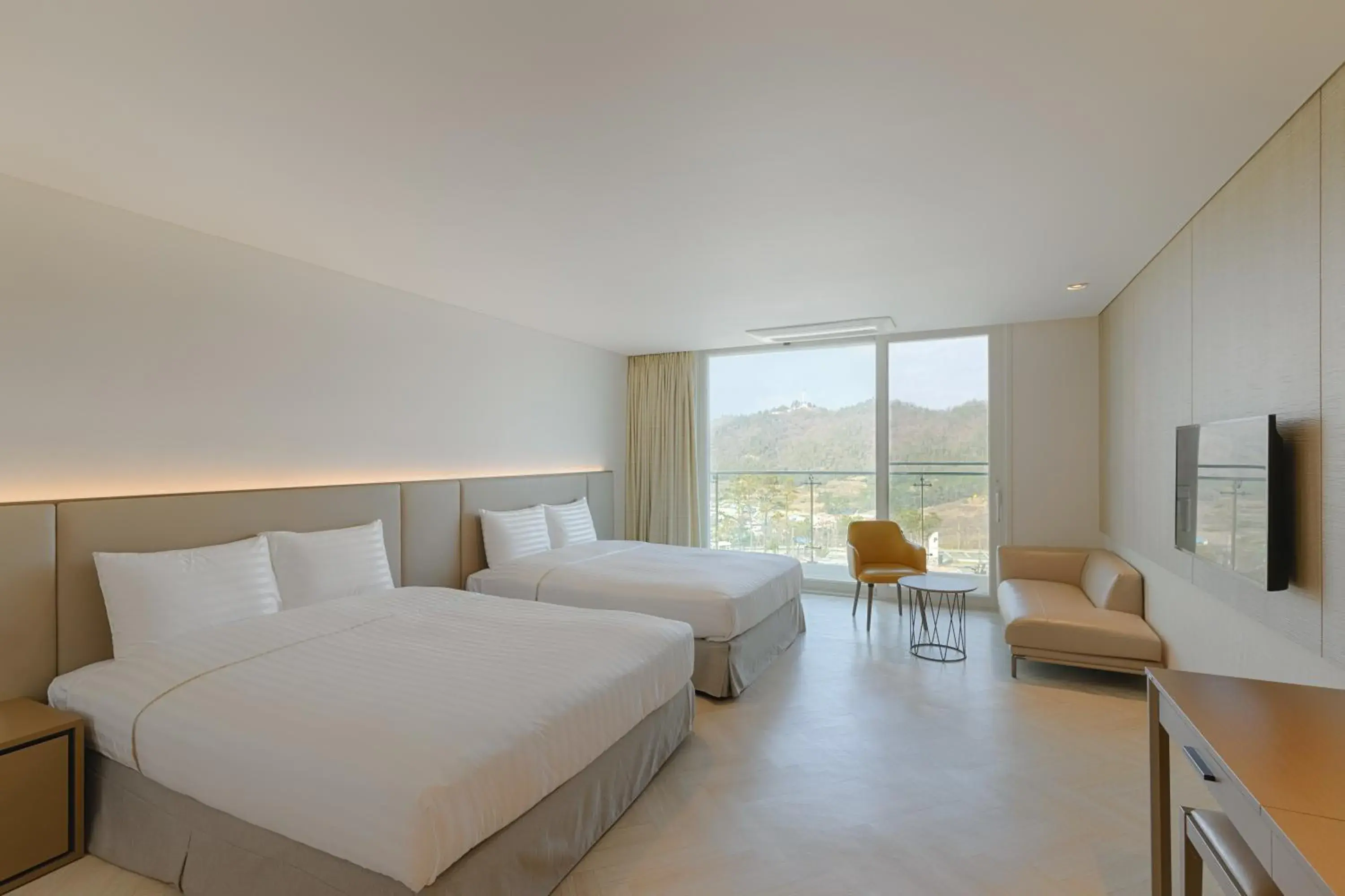 Resort Family (Without Kitchenette) in Sol Beach Jindo Resort Family (Without Kitchenette) in Sol Beach Jindo