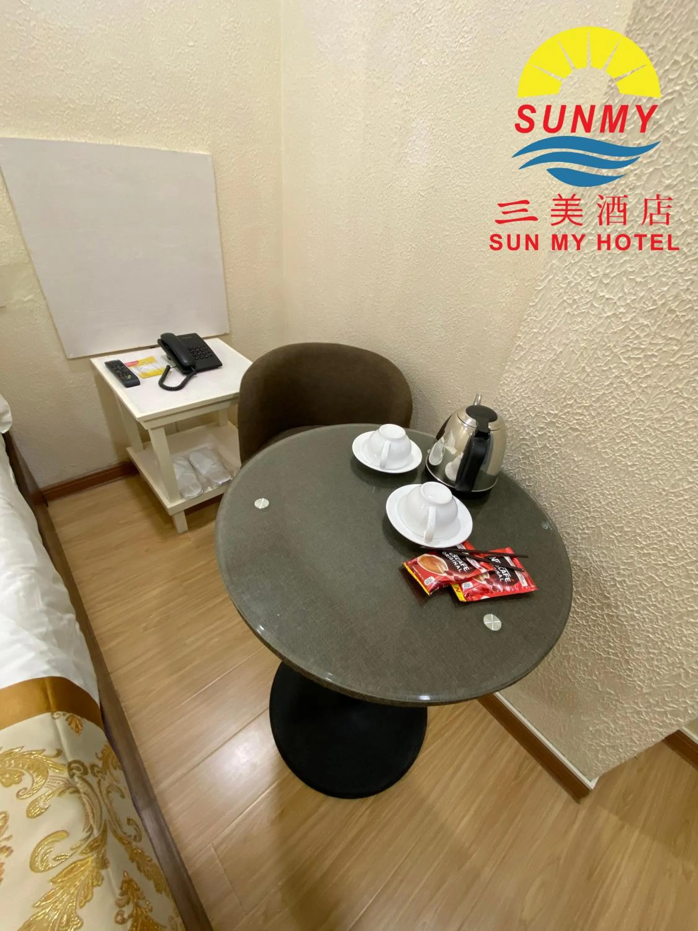 Seating area in SUN MY HOTEL