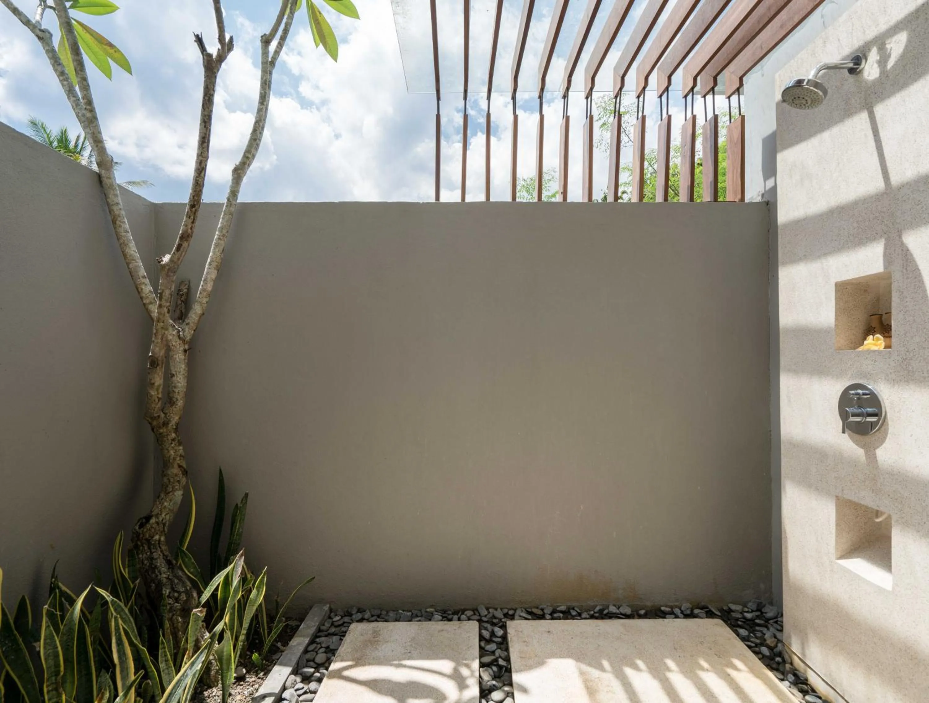 Shower in Svarga Resort Lombok