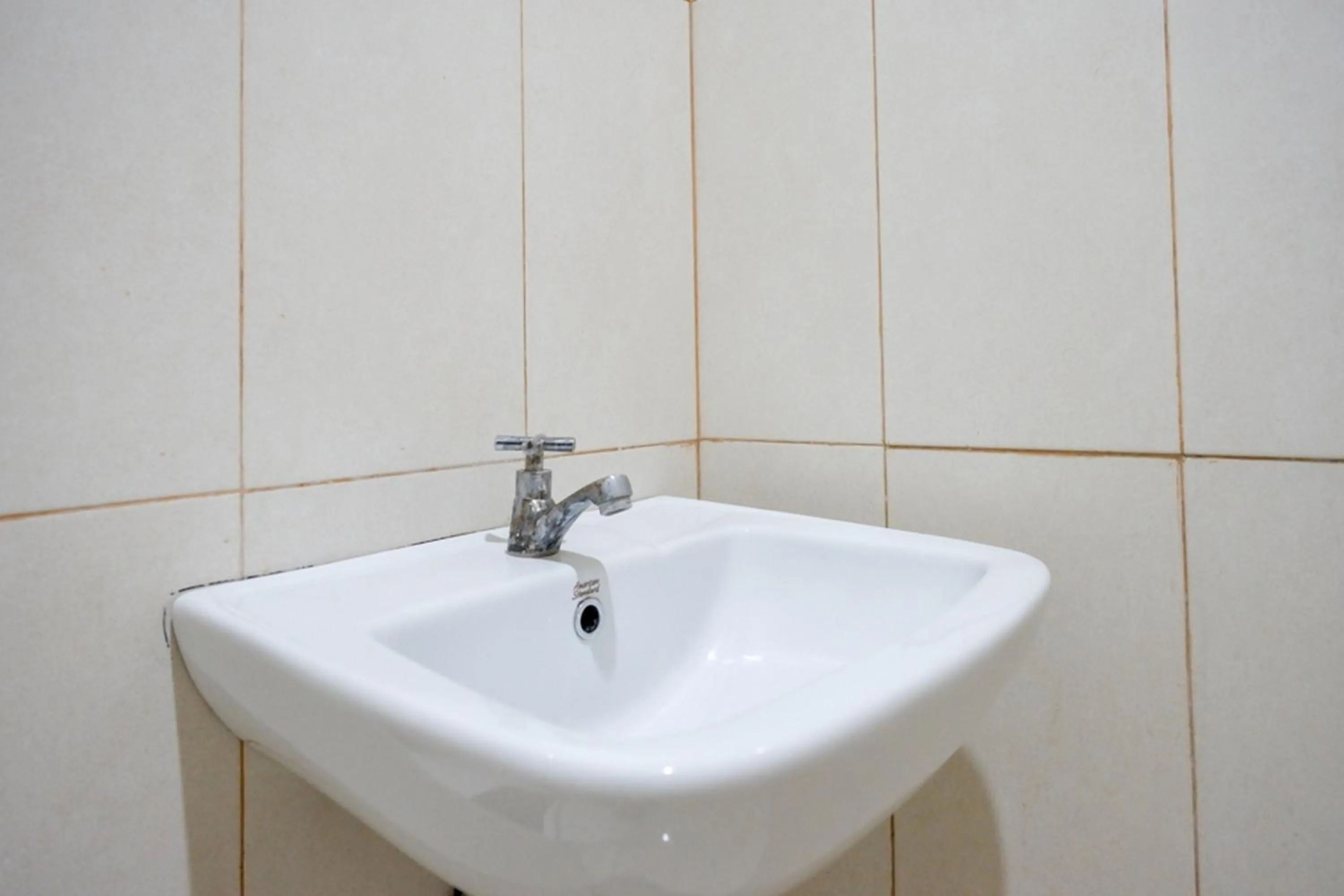 RedDoorz @ Hotel Bumi Palupy