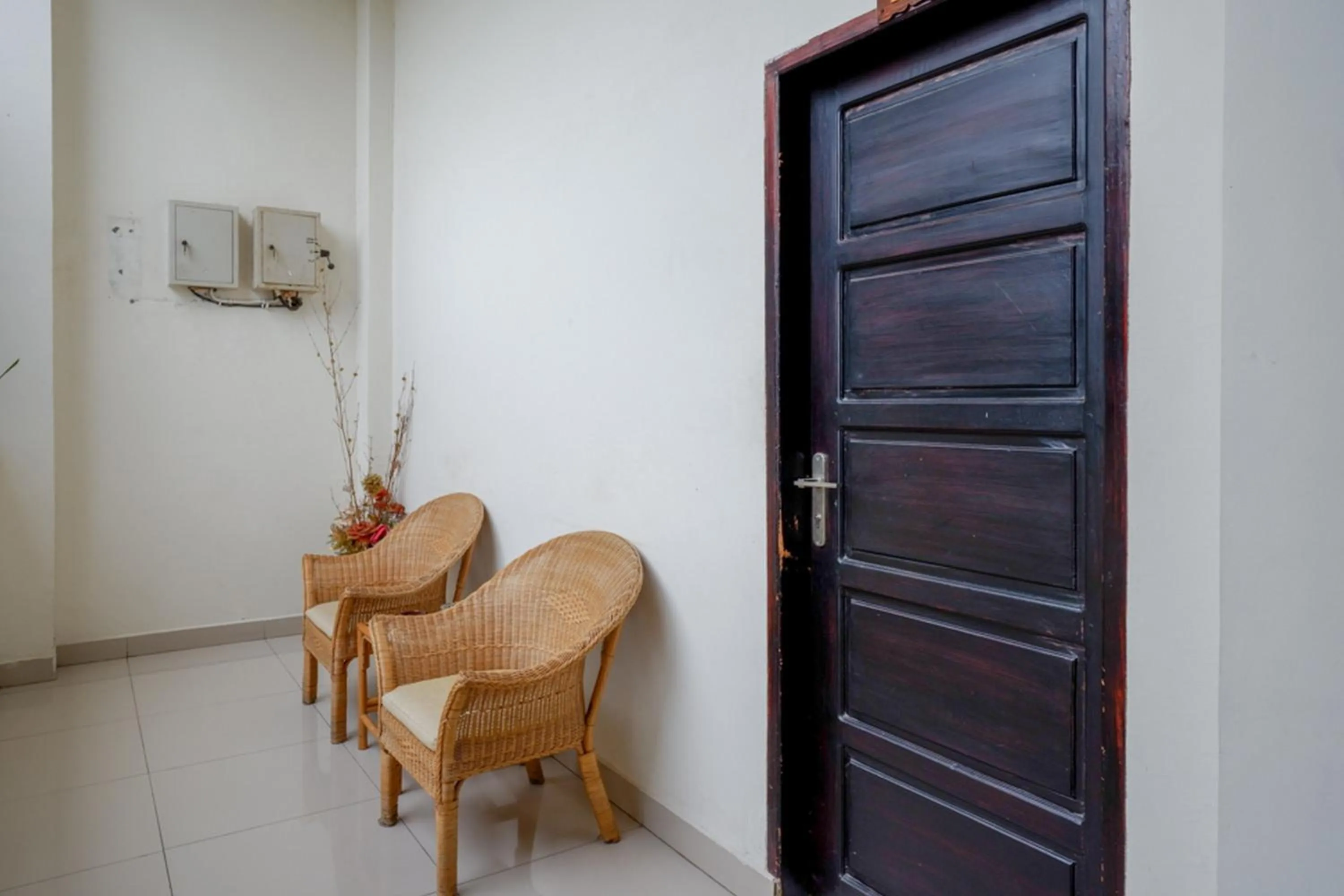 RedDoorz @ Hotel Bumi Palupy