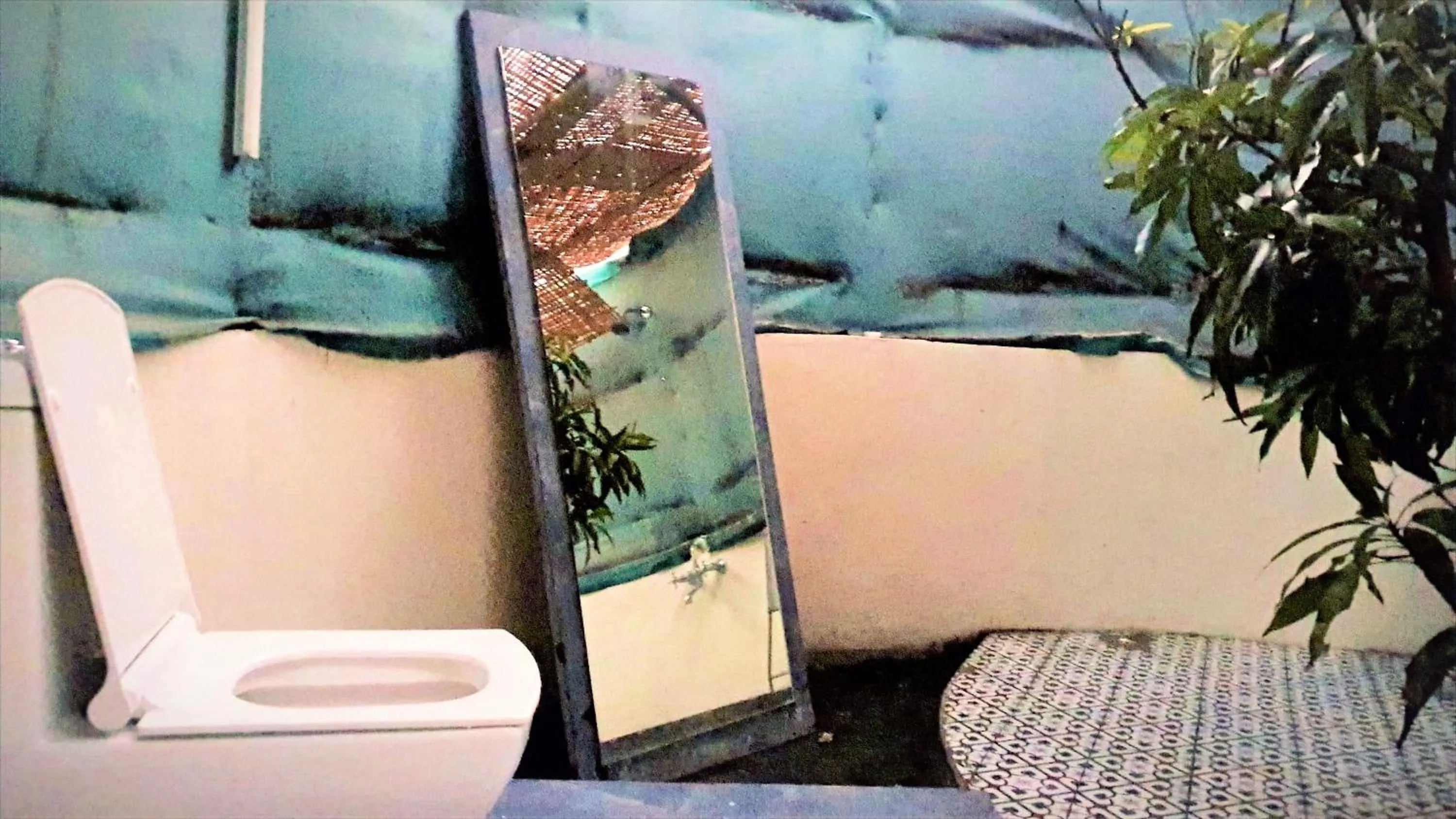 Toilet in Aranyagiri Countryside Resort, Near Pune