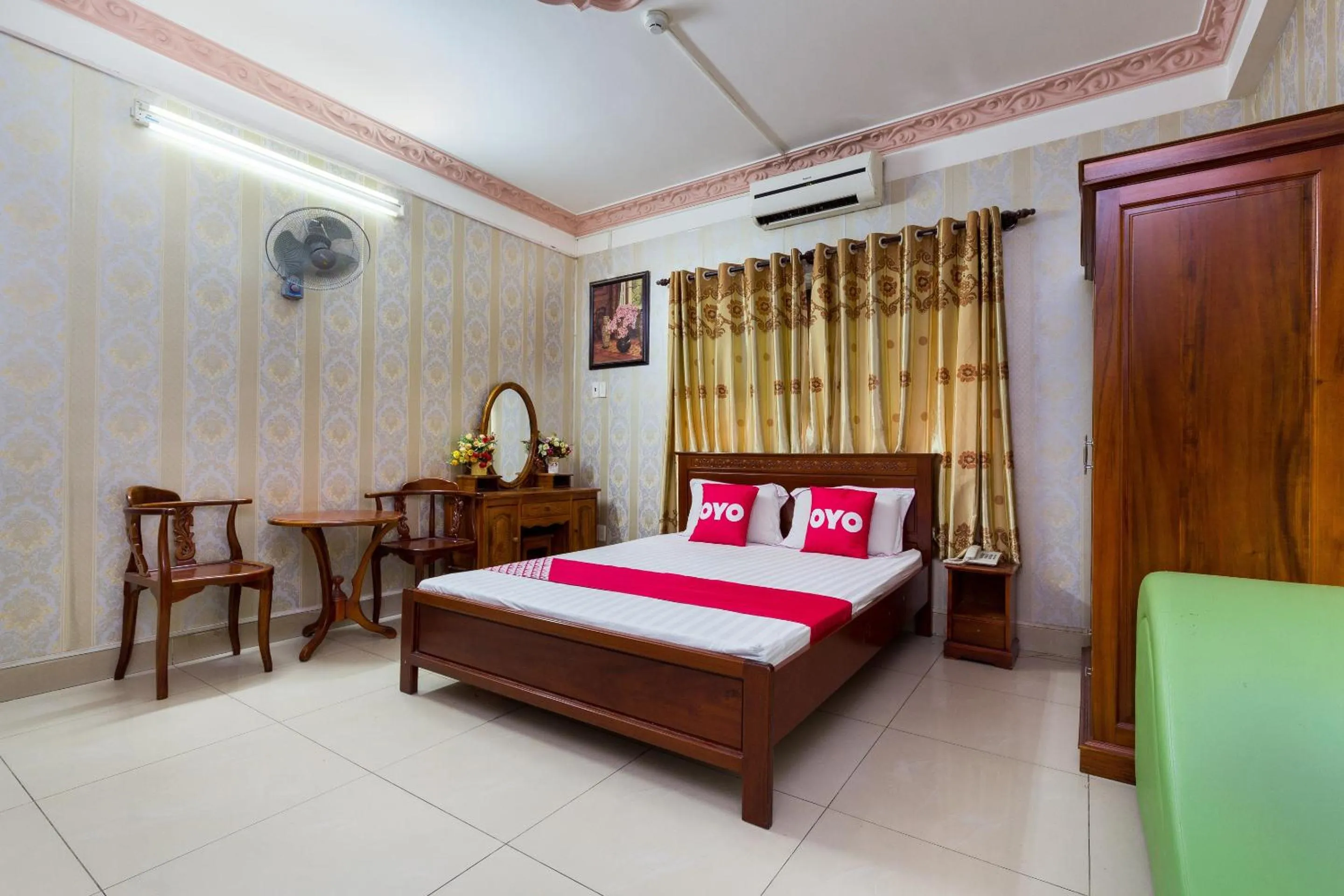 Bedroom in Van Anh Hotel