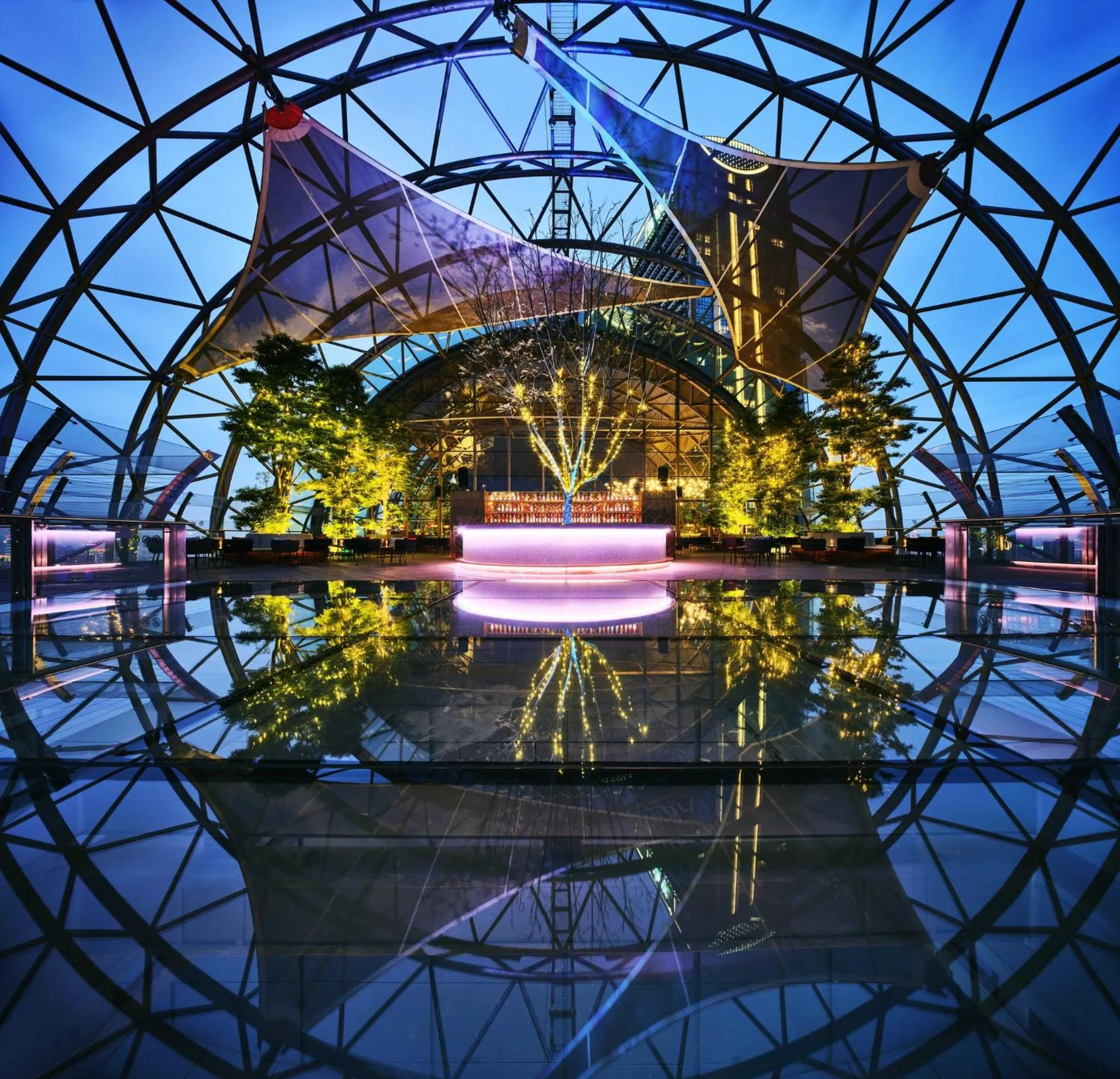 Restaurant/places to eat in InterContinental Chongqing Raffles City by IHG