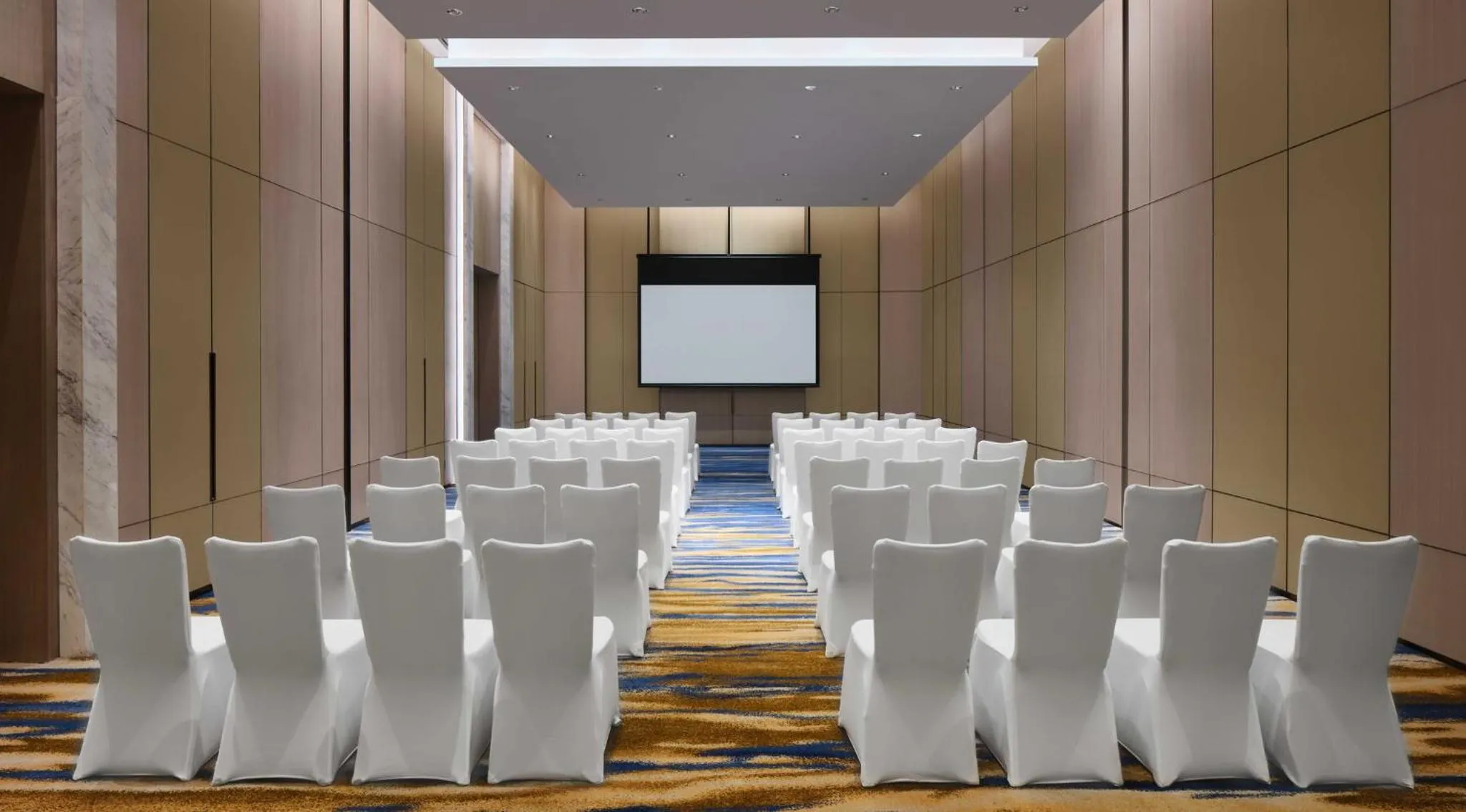 Meeting/conference room in InterContinental Chongqing Raffles City by IHG