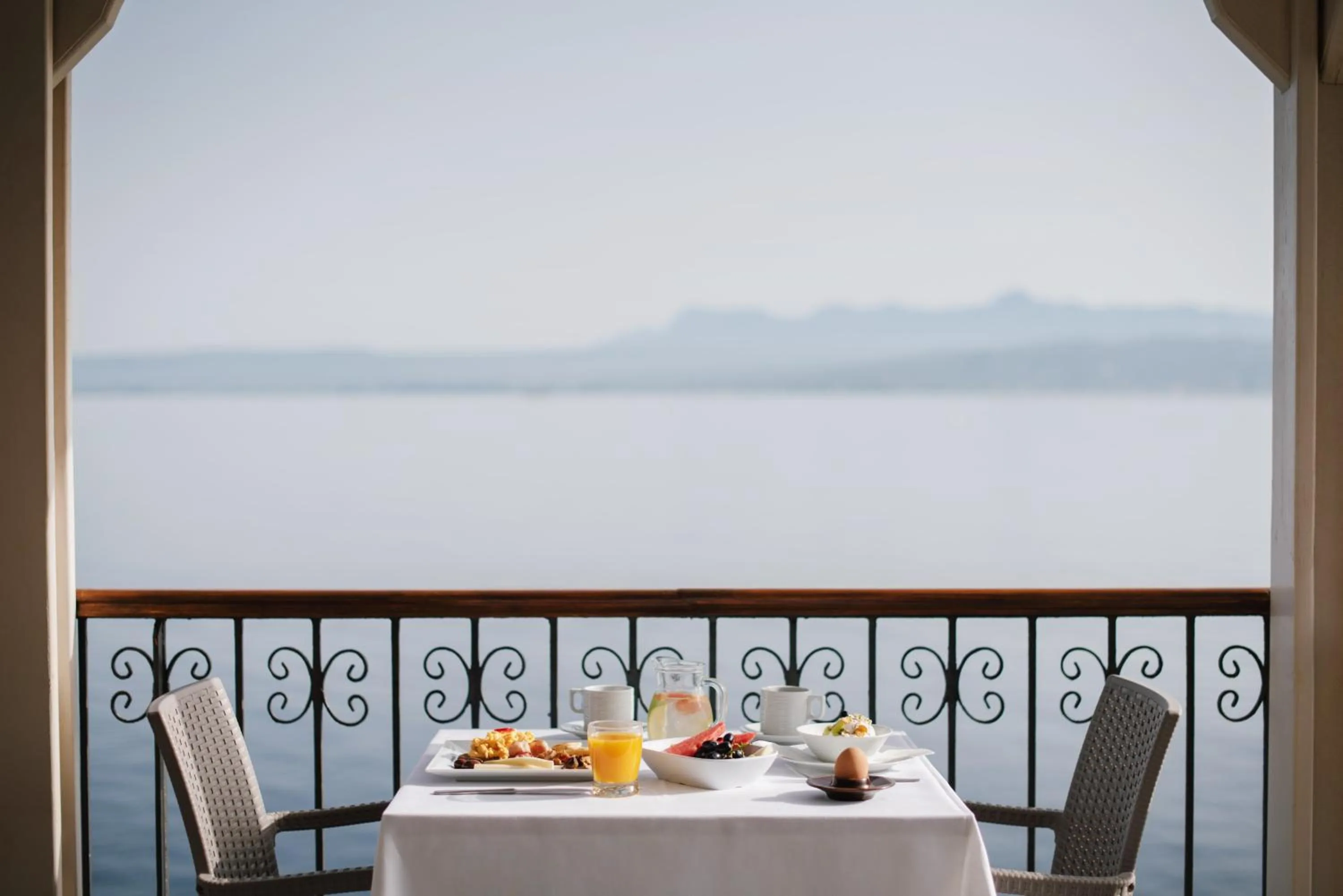 Breakfast in Karalis Beach