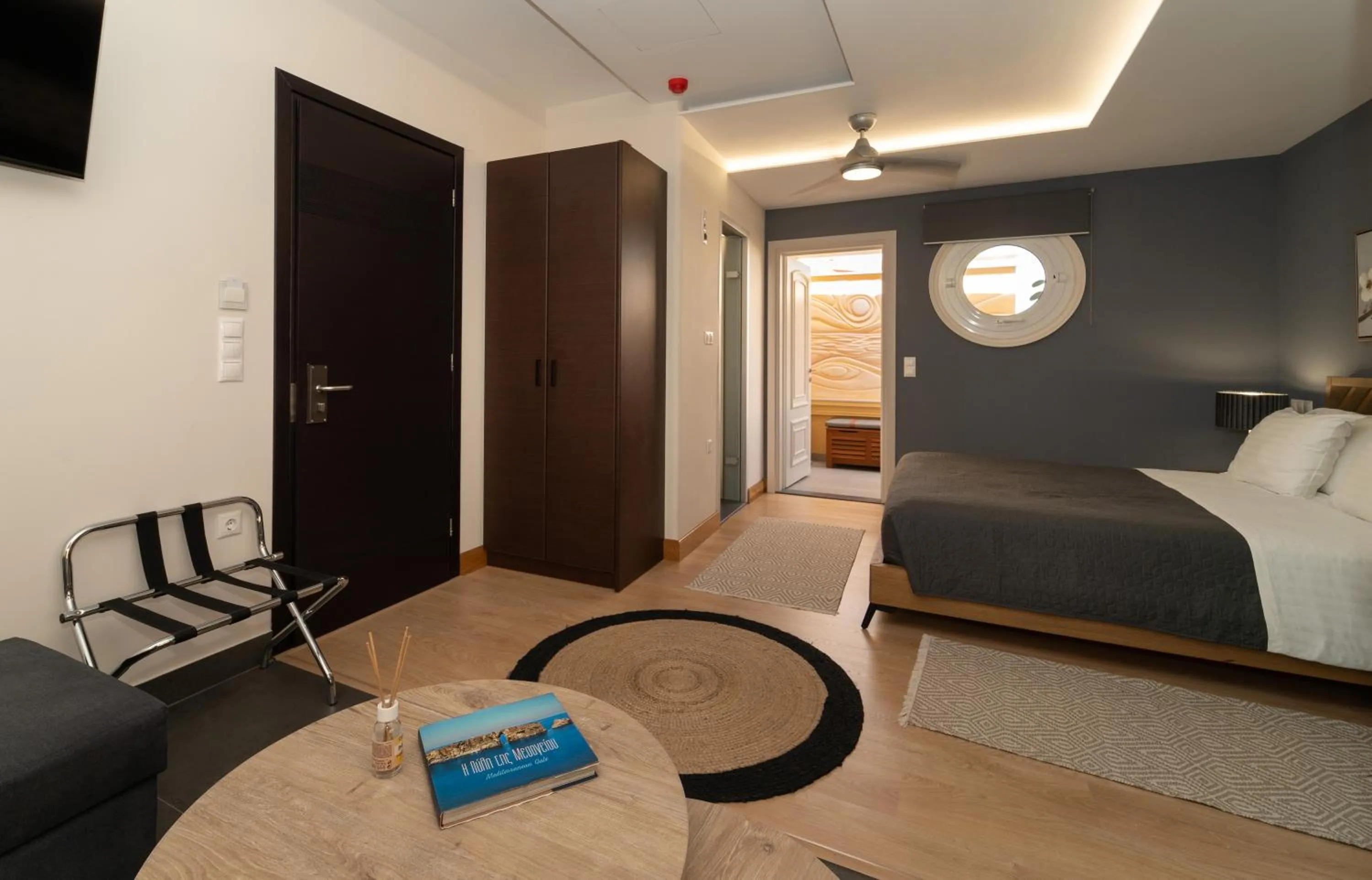 Bed in Karalis City Hotel