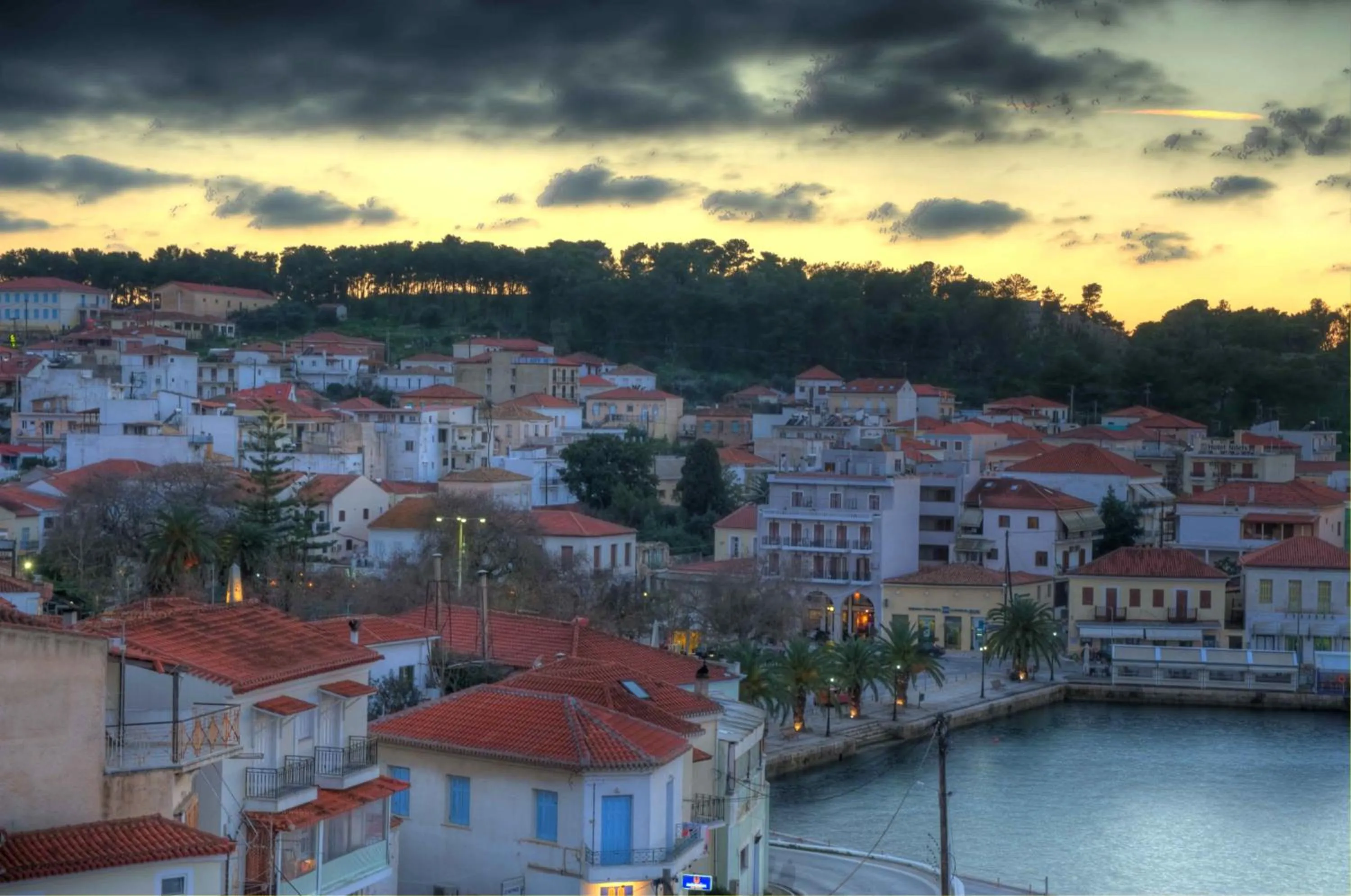 Area and facilities in Karalis City Hotel