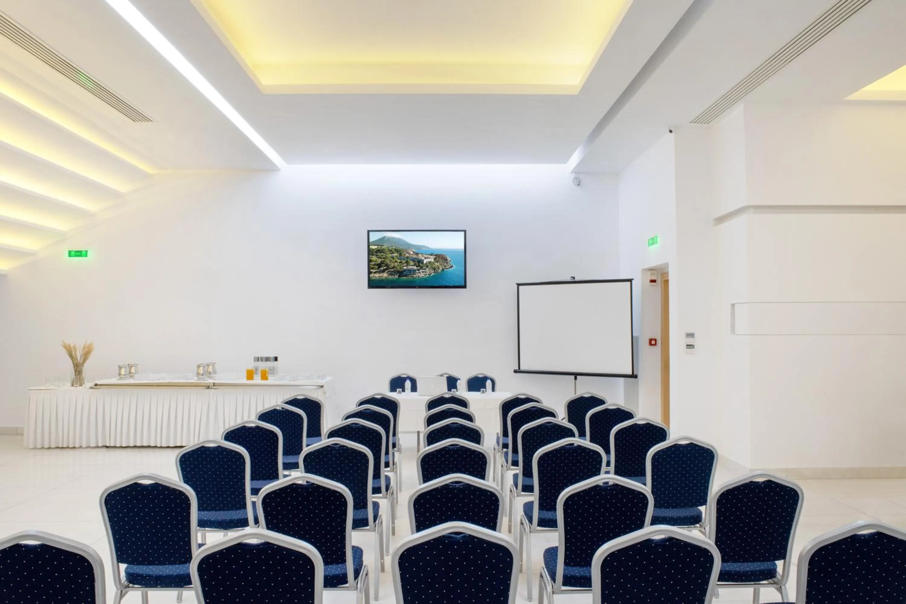 Meeting/conference room in Karalis City Hotel