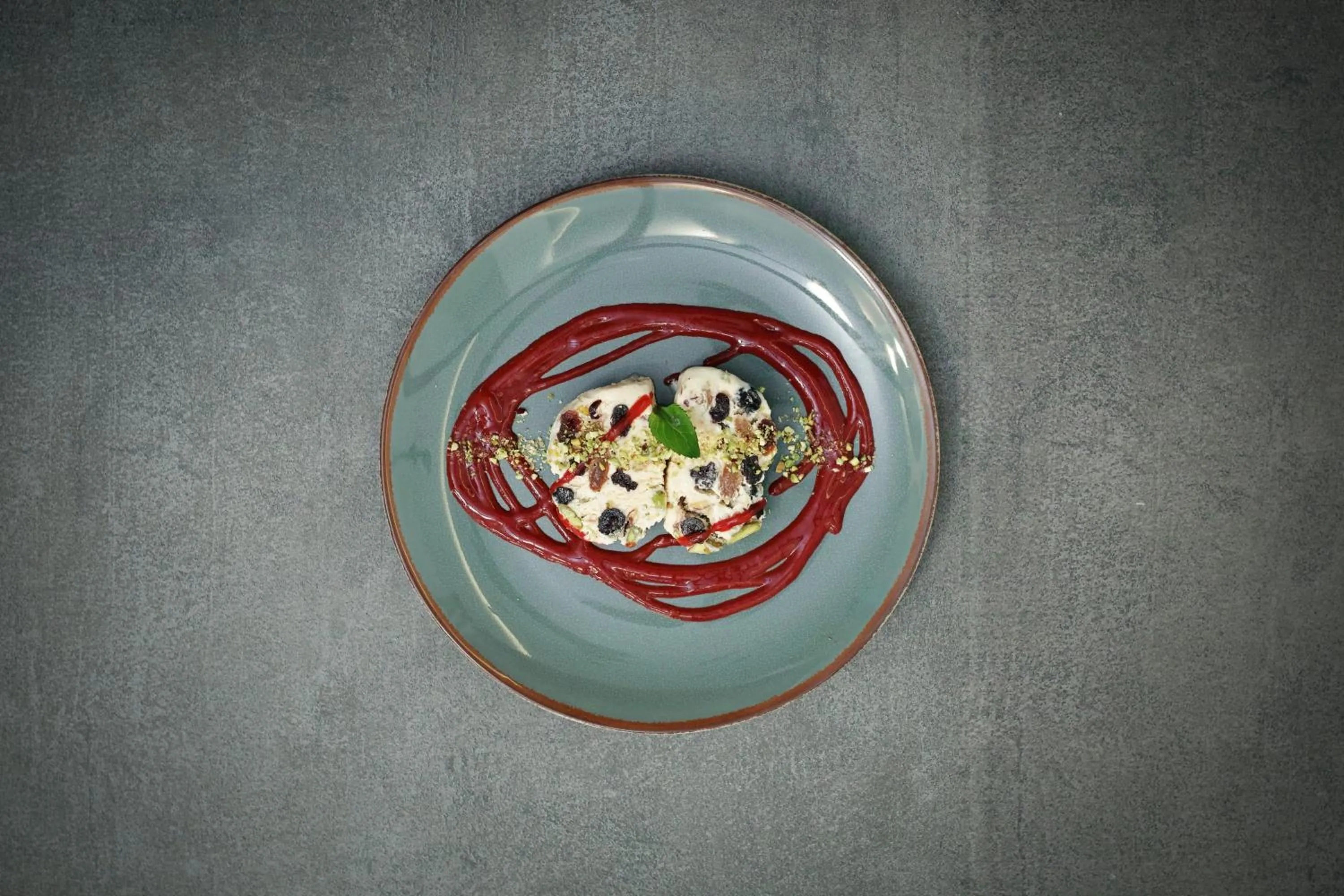 Restaurant/places to eat in The Gem Society Hotel