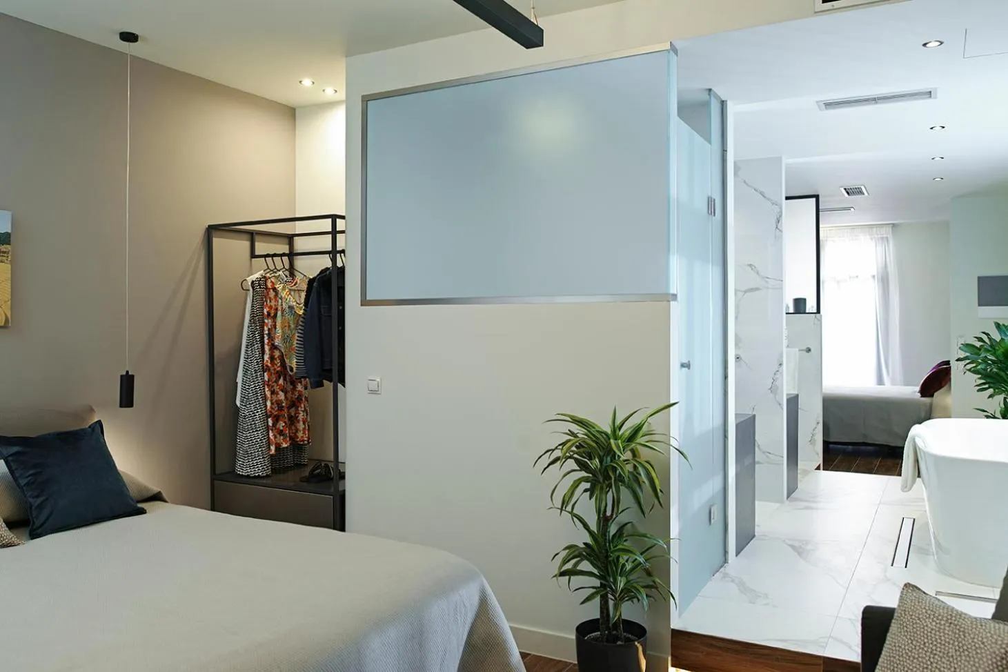 Photo of the whole room in The Gem Society Hotel