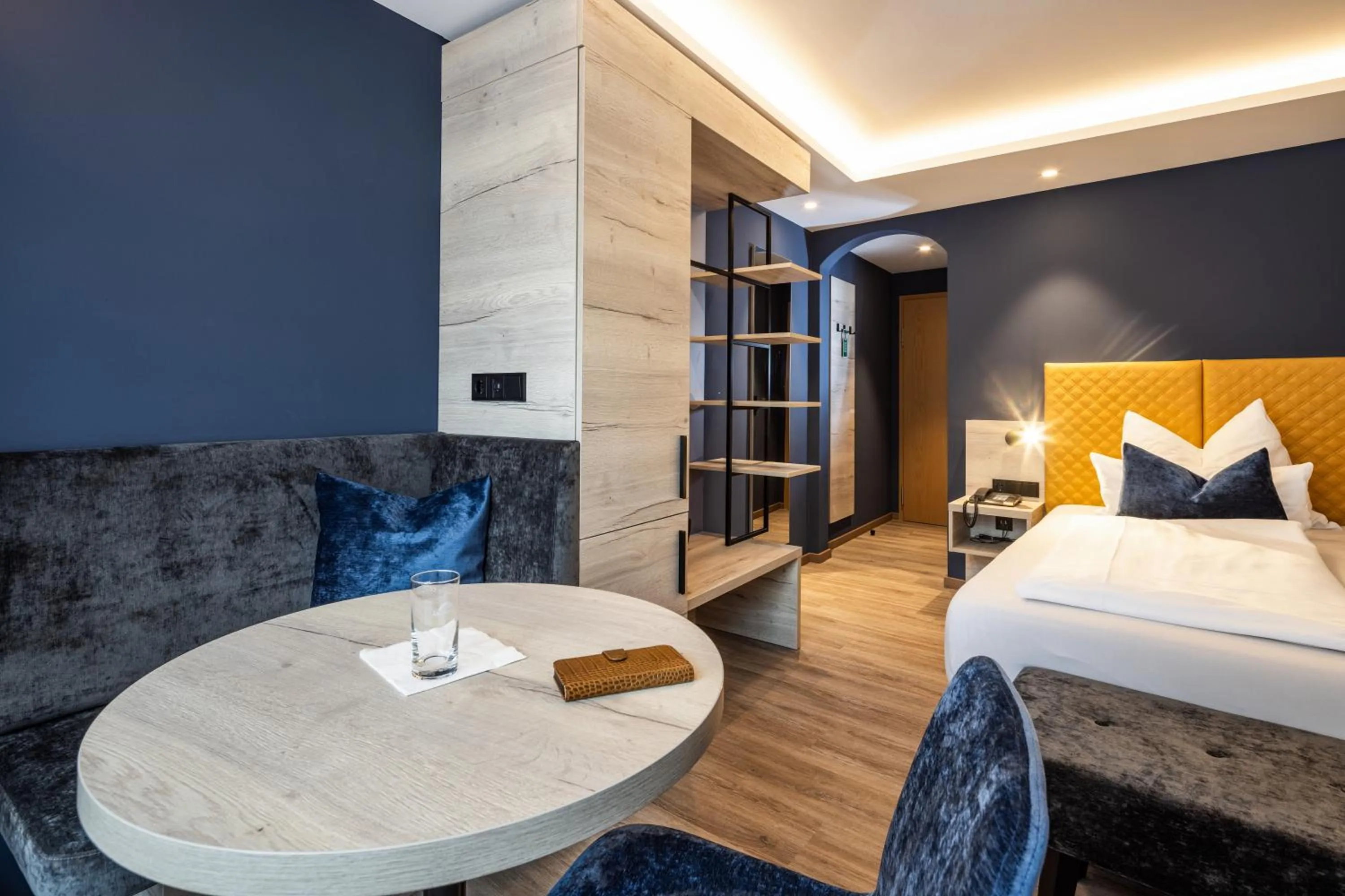 Photo of the whole room, Bed in Hotel Königssee