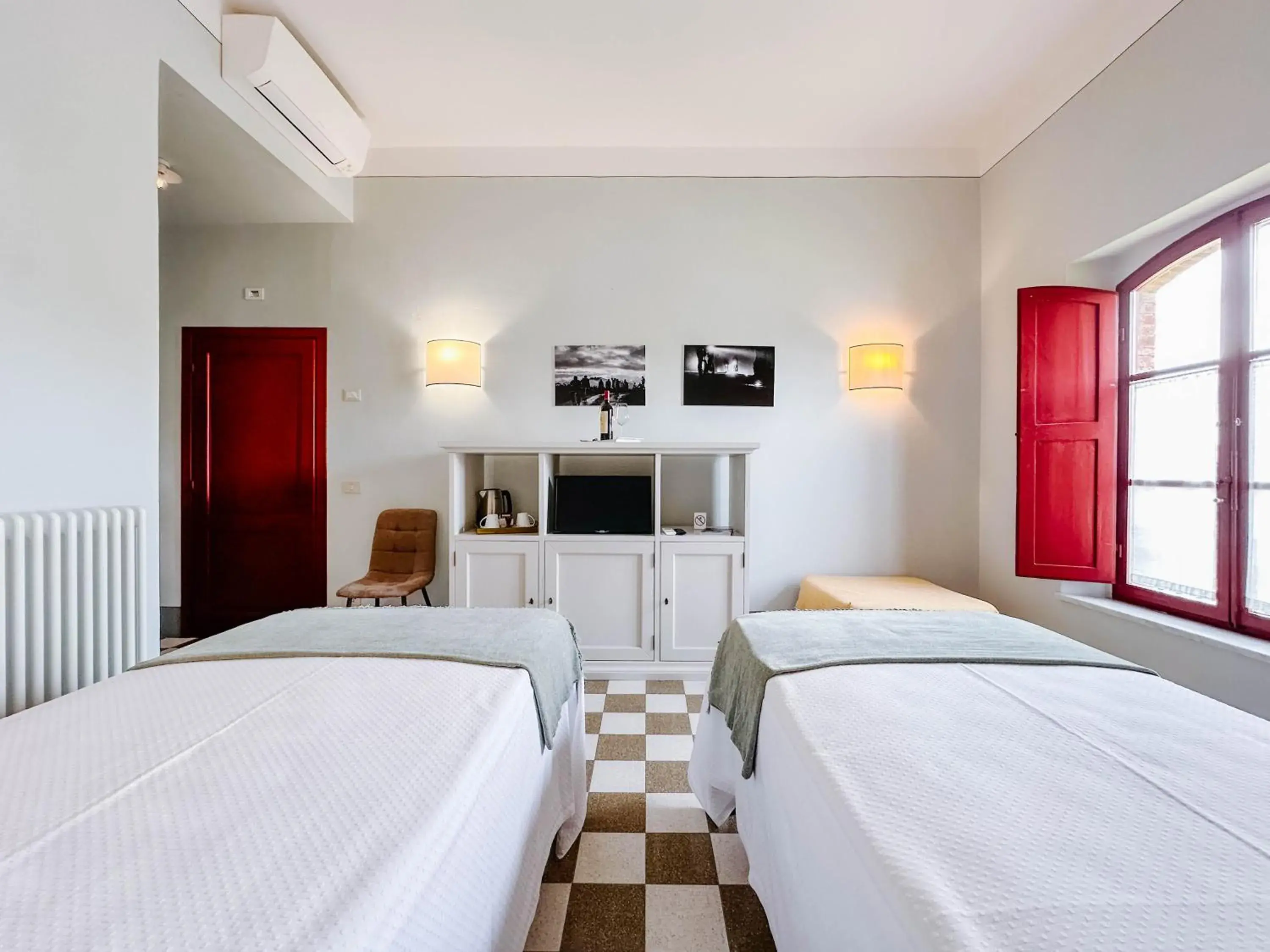 Twin Room with Garden View - single occupancy in RICASOLI, Brolio Agriroom Twin Room with Garden View - single occupancy in RICASOLI, Brolio Agriroom