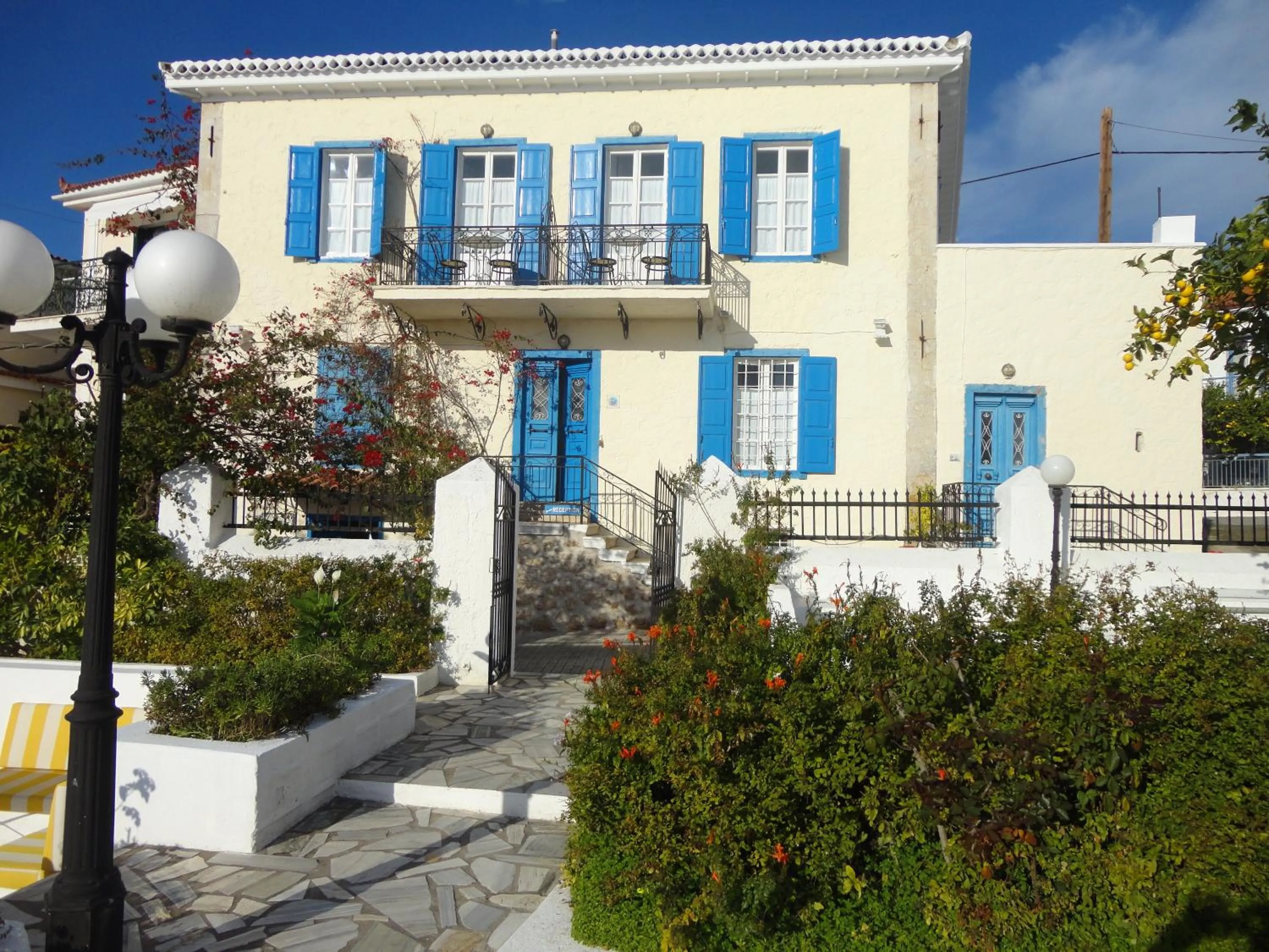 Property building in Galaxa Mansion