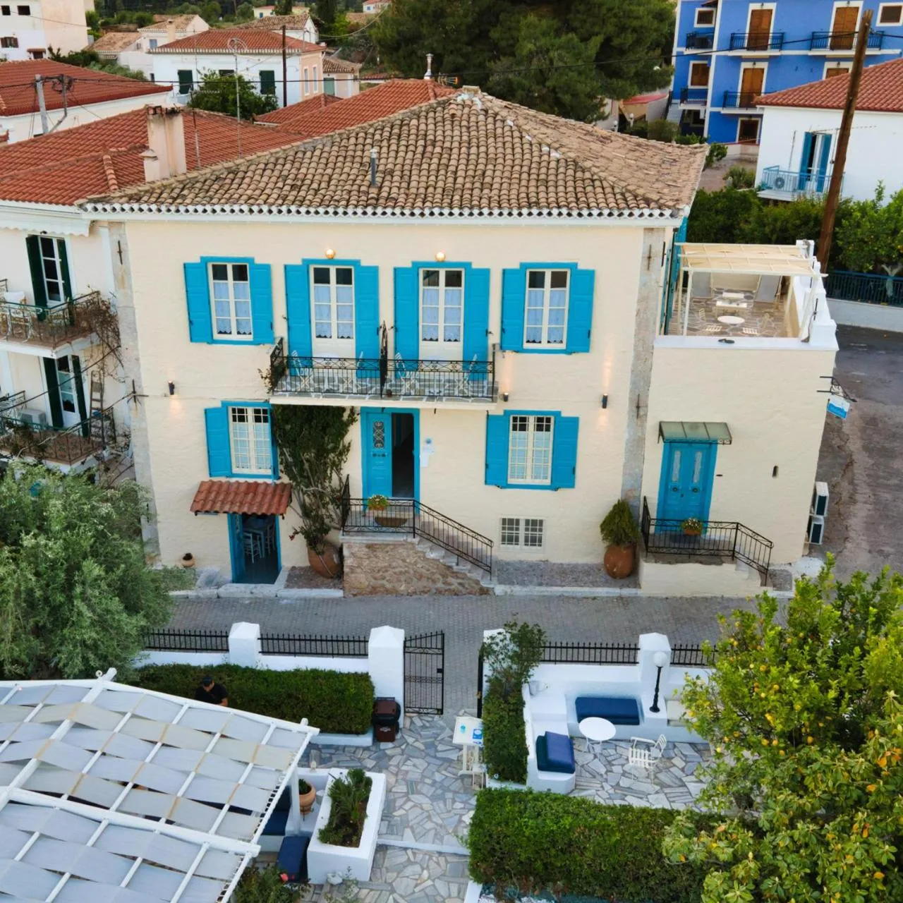 Property building in Galaxa Mansion