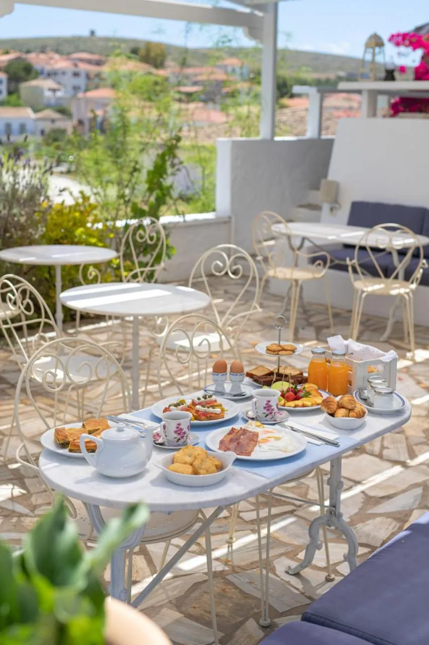 Breakfast in Galaxa Mansion