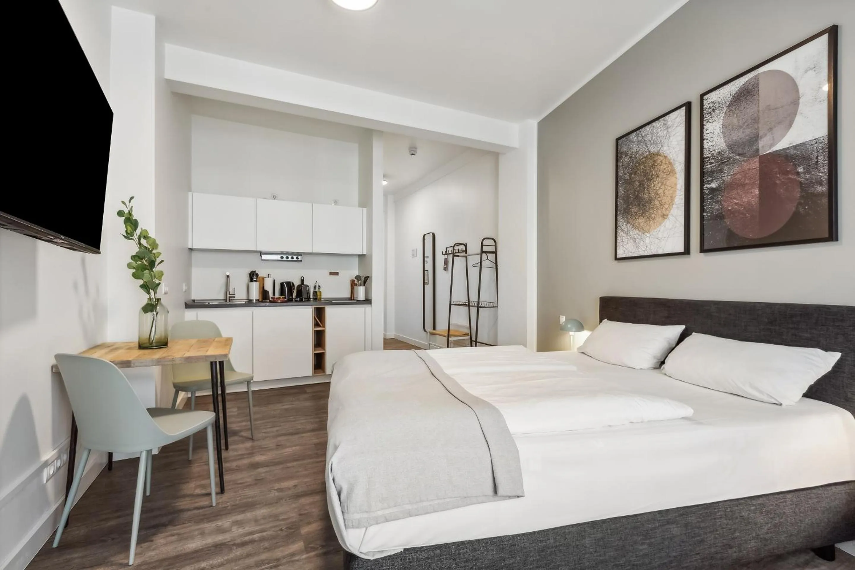 Bed in Limehome Leipzig Am Brühl