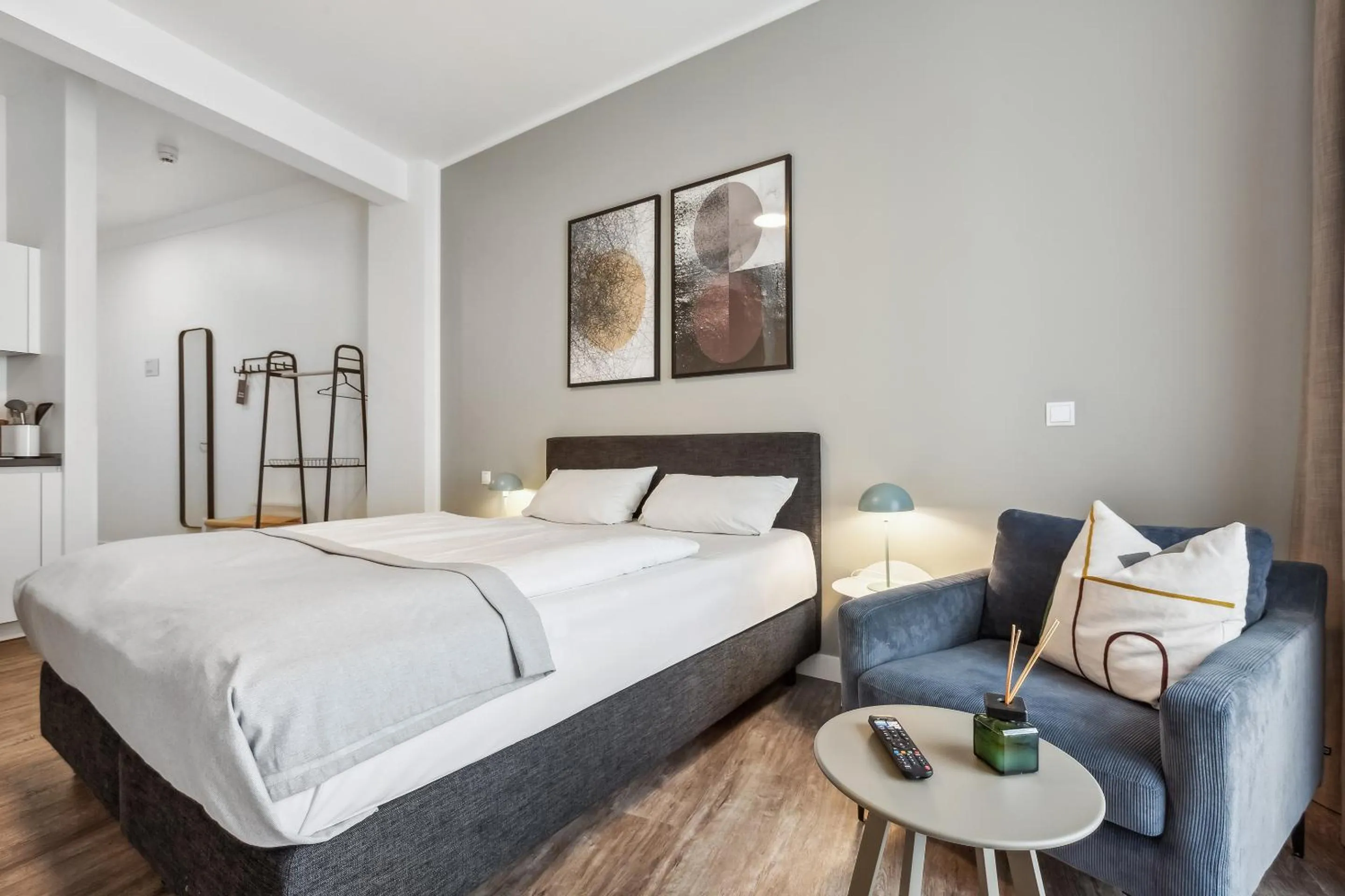 Bed in Limehome Leipzig Am Brühl