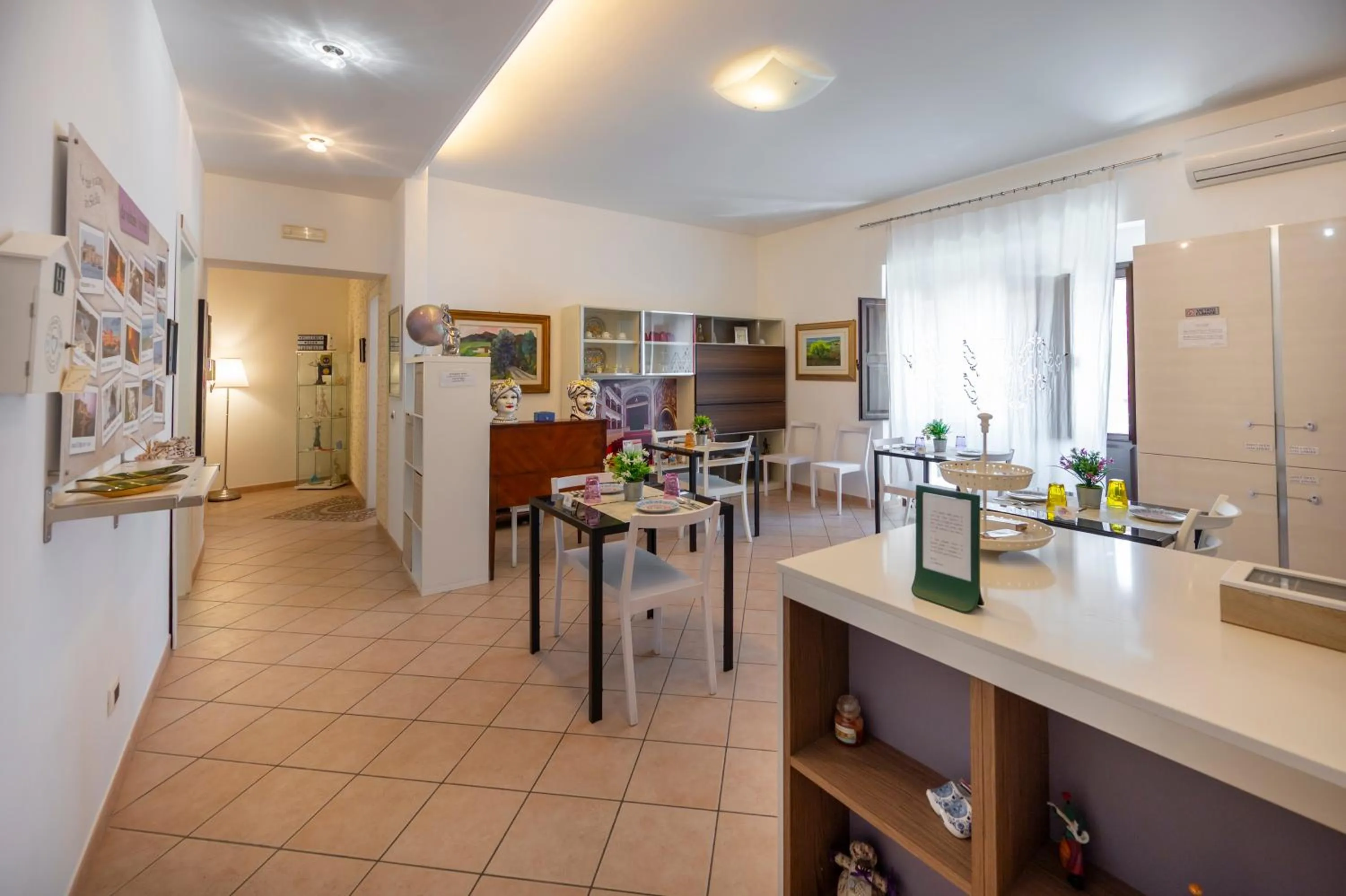 Kitchen or kitchenette in Melody Room