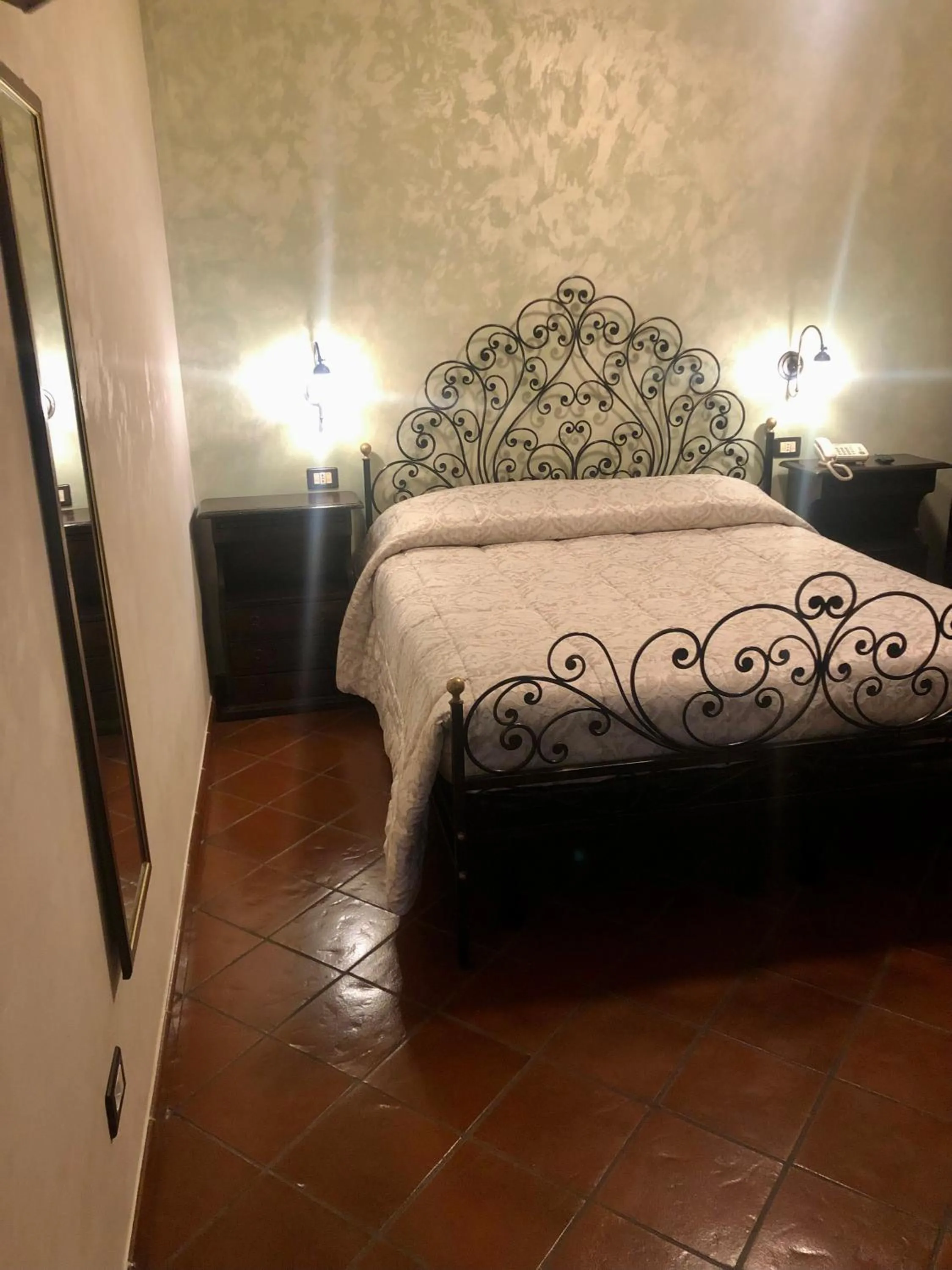 Bed in Hotel Bucaneve