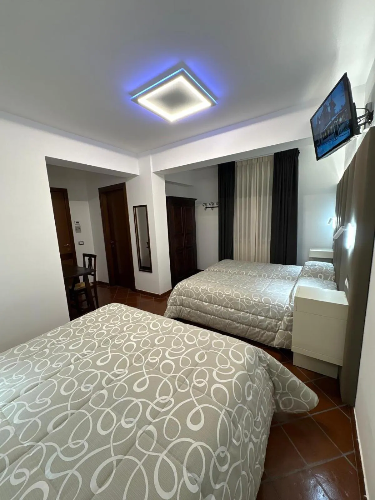 Bed in Hotel Bucaneve