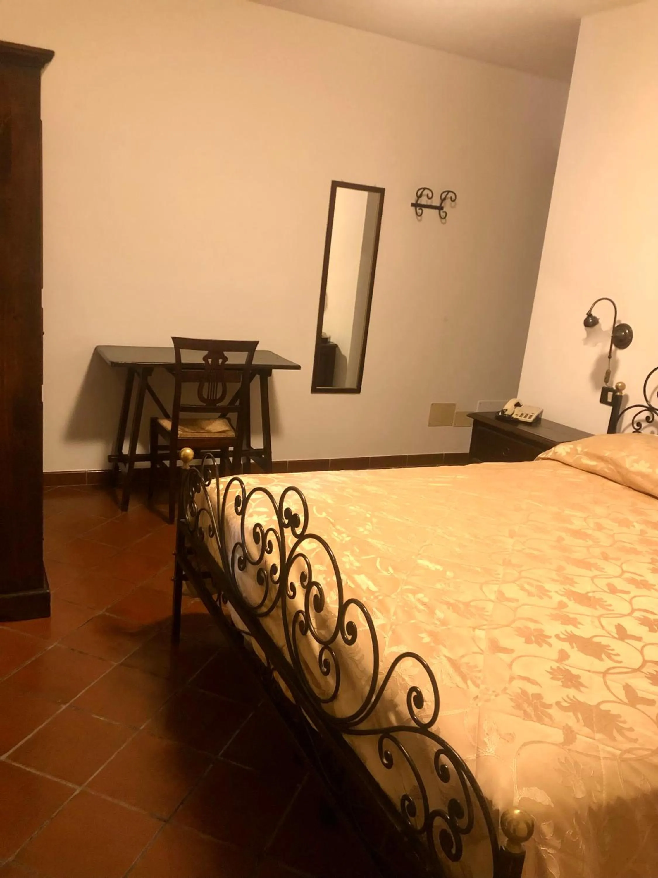 Bed in Hotel Bucaneve