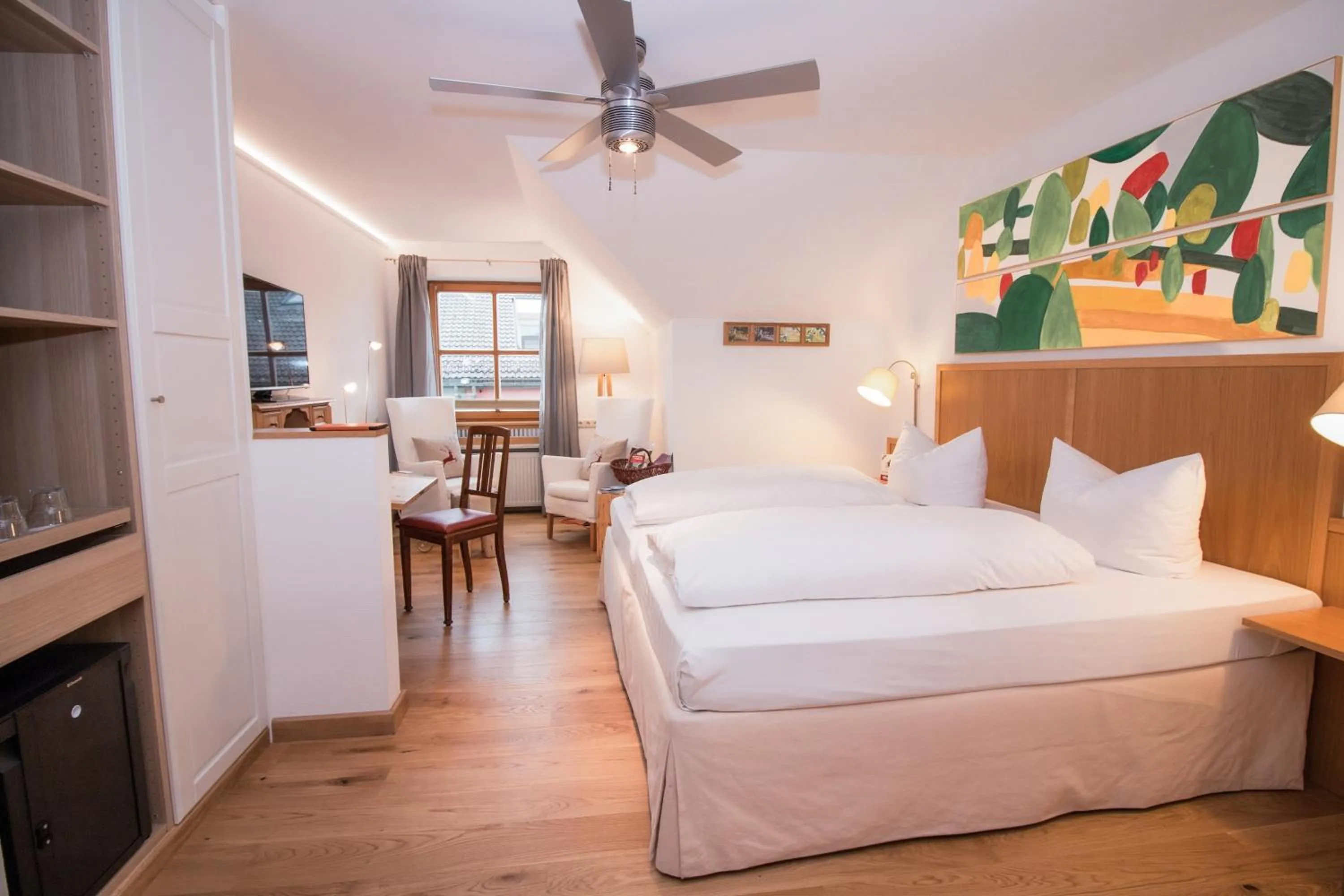 Photo of the whole room, Bed in Romantik Hotel Hirschen