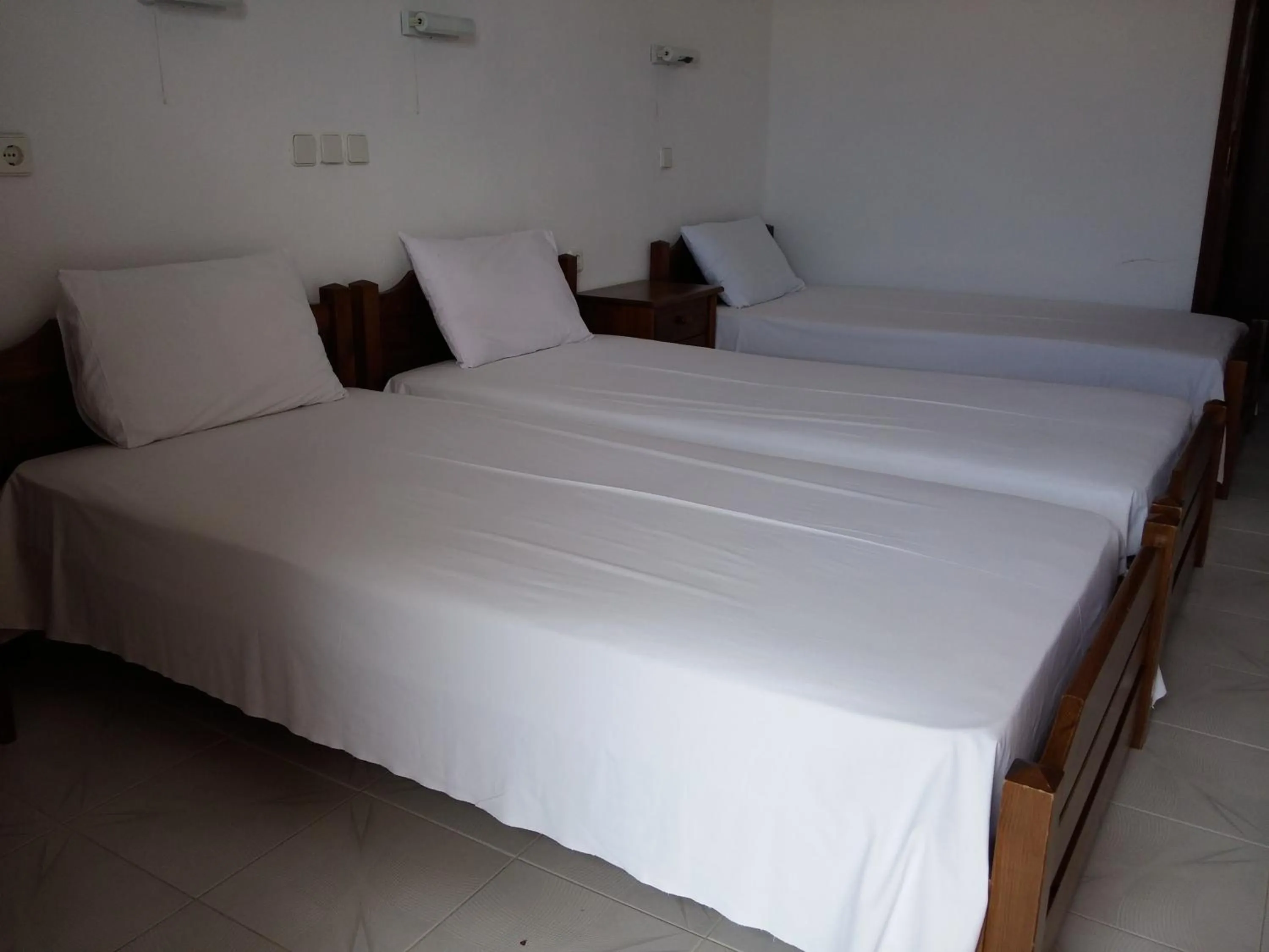 Photo of the whole room in Hotel Hellinikon