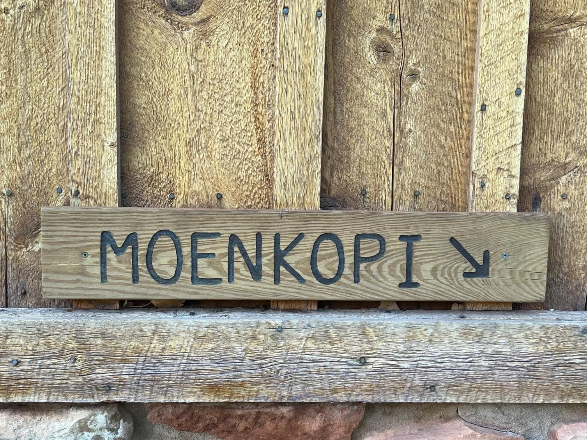 Logo/Certificate/Sign in Castle Valley Inn