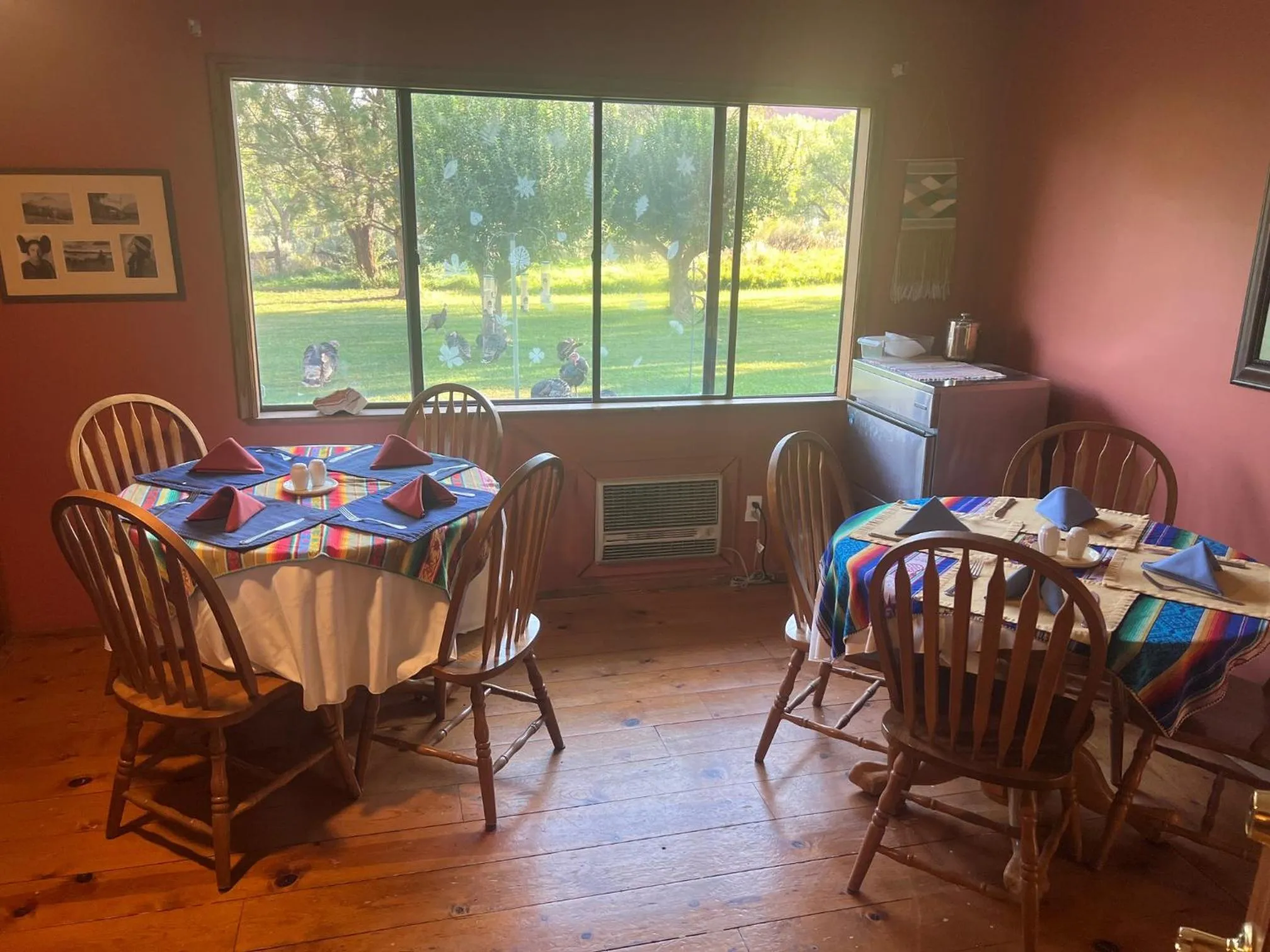 Dining area in Castle Valley Inn