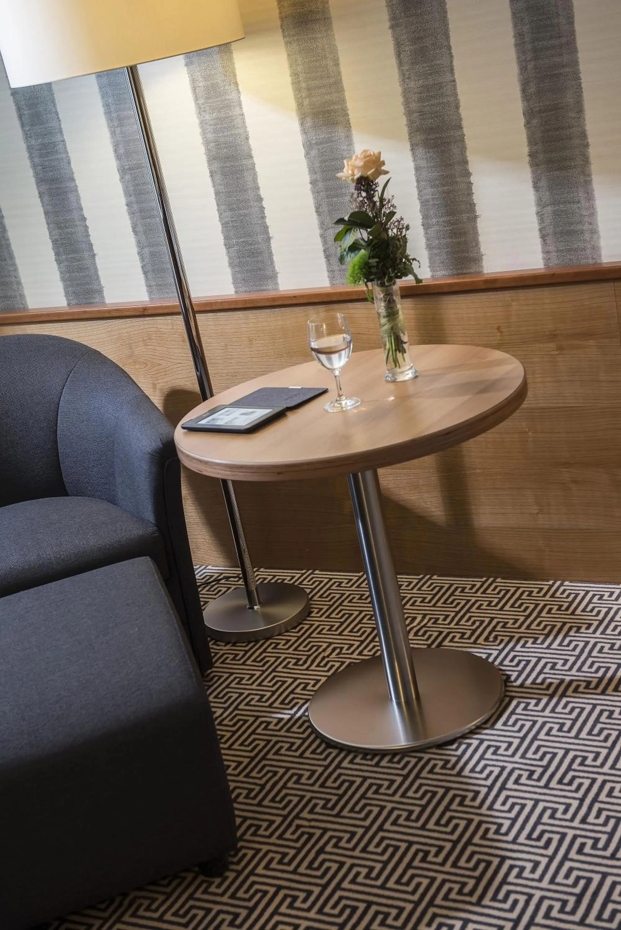 Seating area in Maritim Hotel Stuttgart