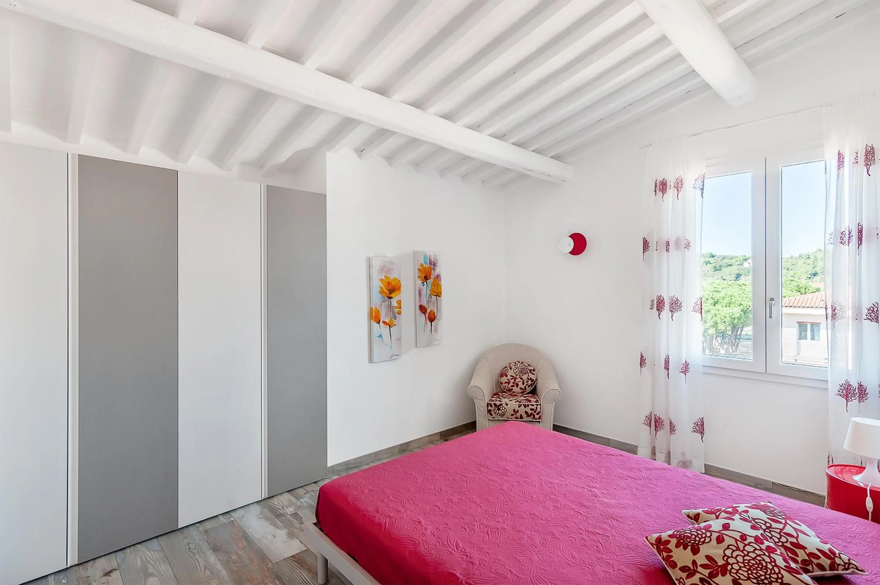 Bedroom, Bed in Elena