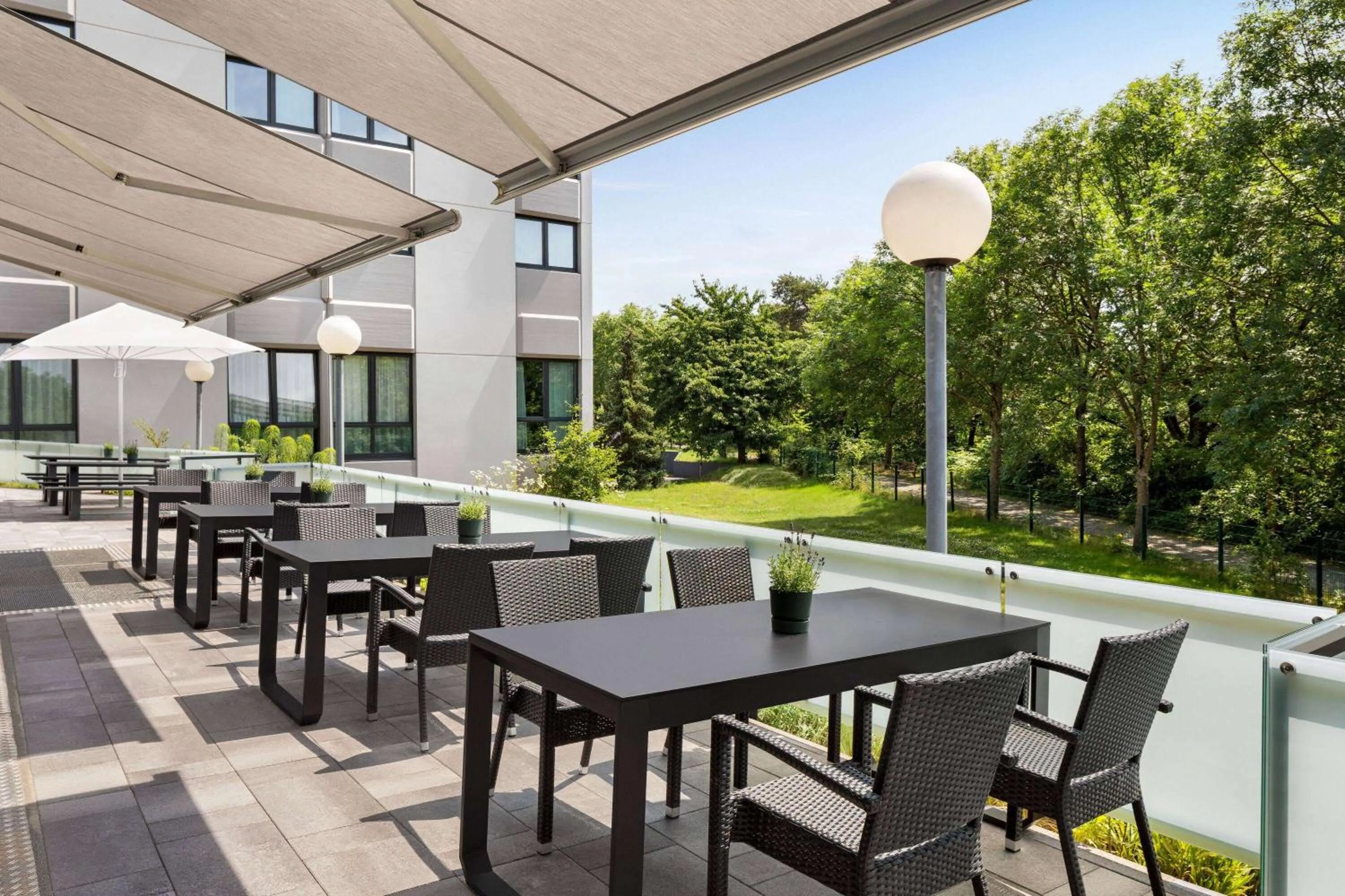 Restaurant/places to eat in Vienna House Easy by Wyndham Frankfurt Airport