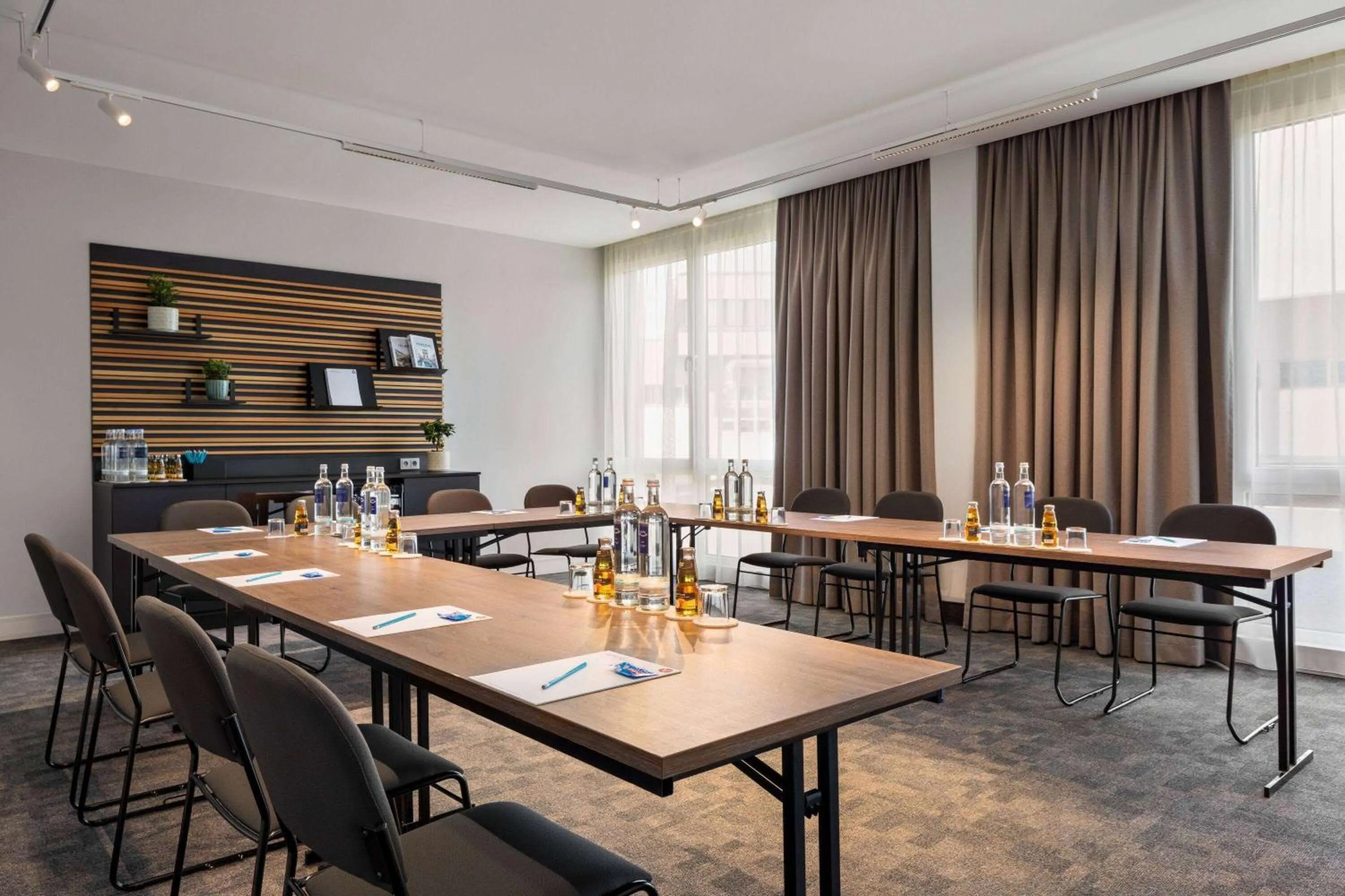 Meeting/conference room in Vienna House Easy by Wyndham Frankfurt Airport