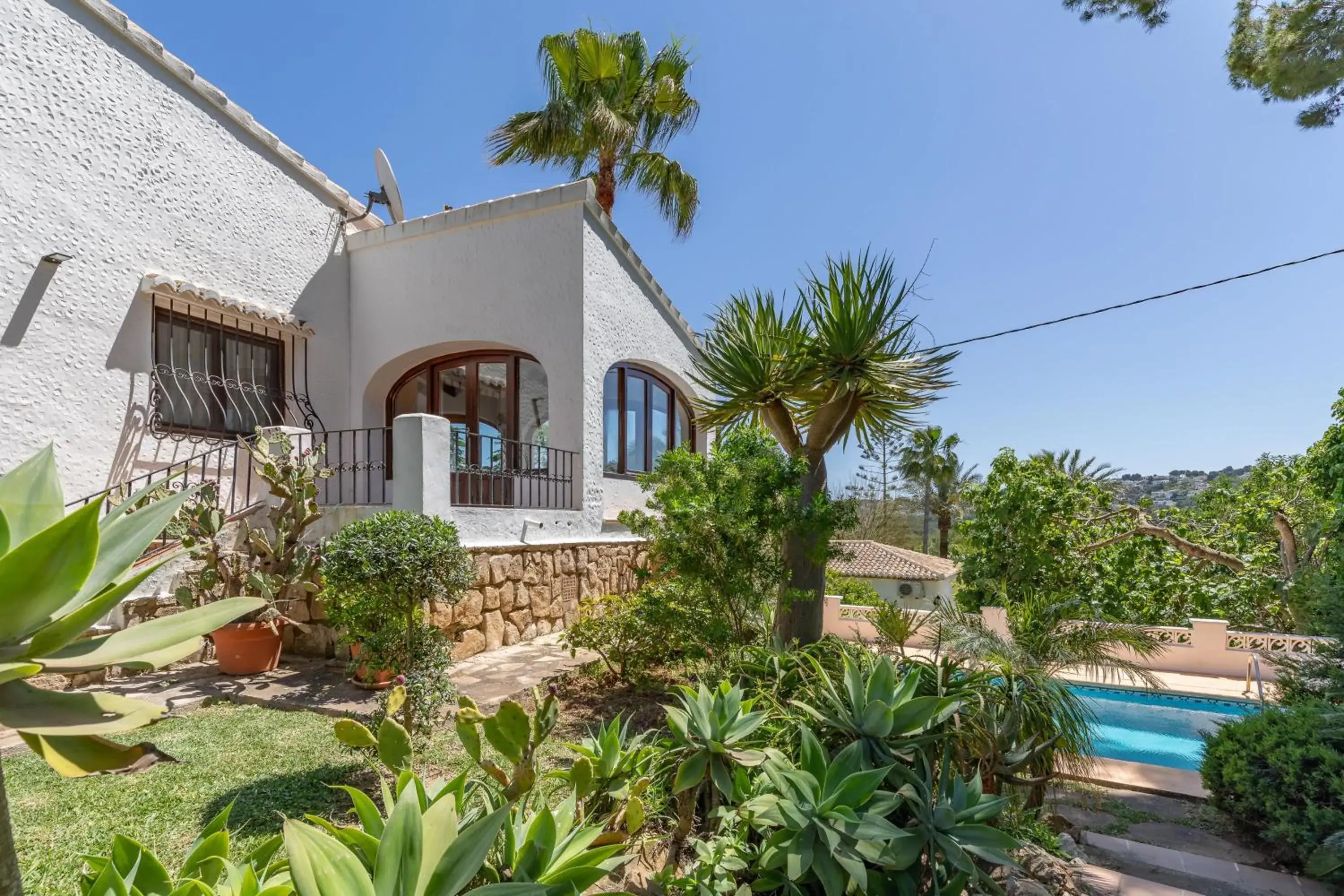 Villa Maria by Aguilarent Villa Maria by Aguilarent