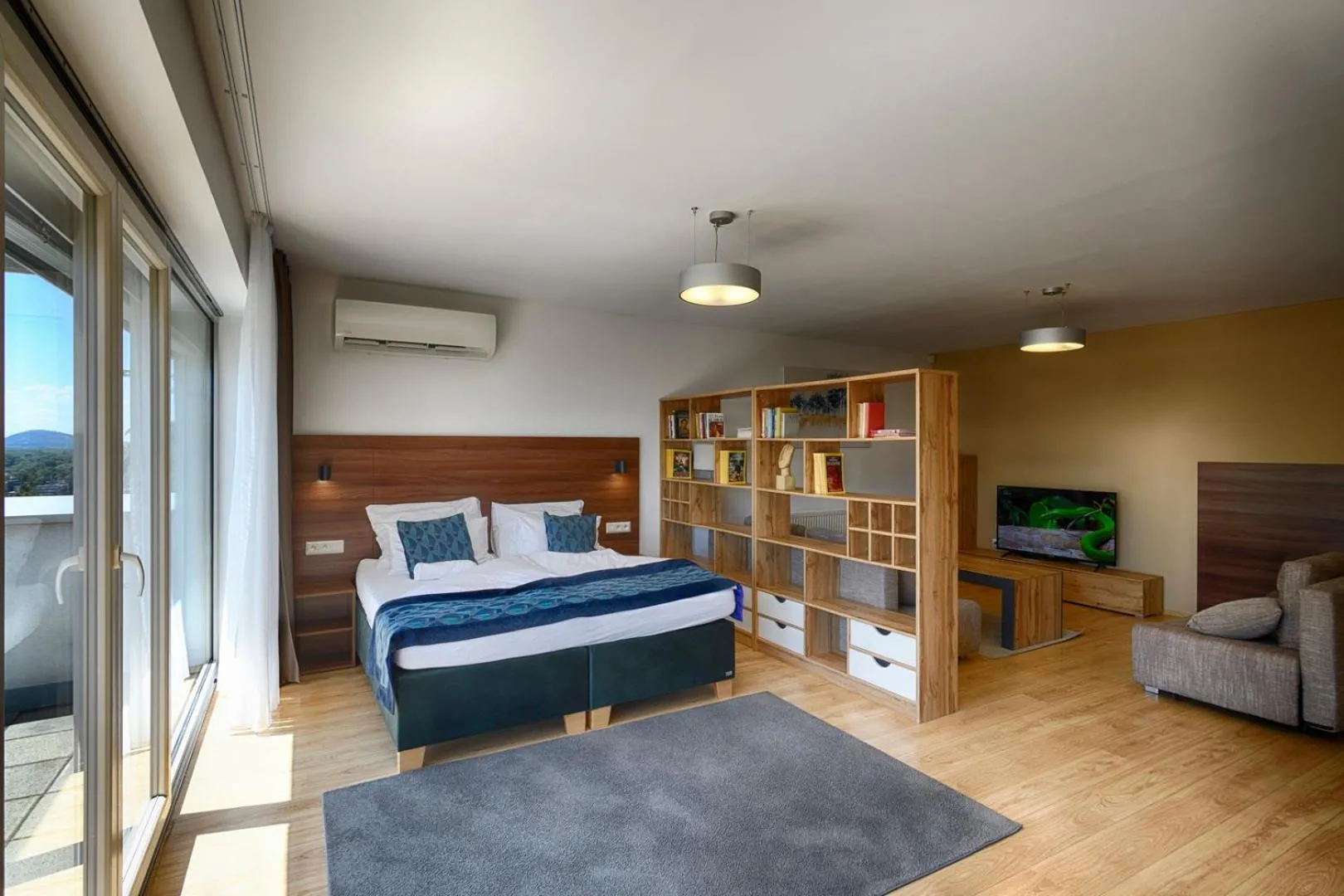 Bedroom, Bed in River View Apartments Hotel