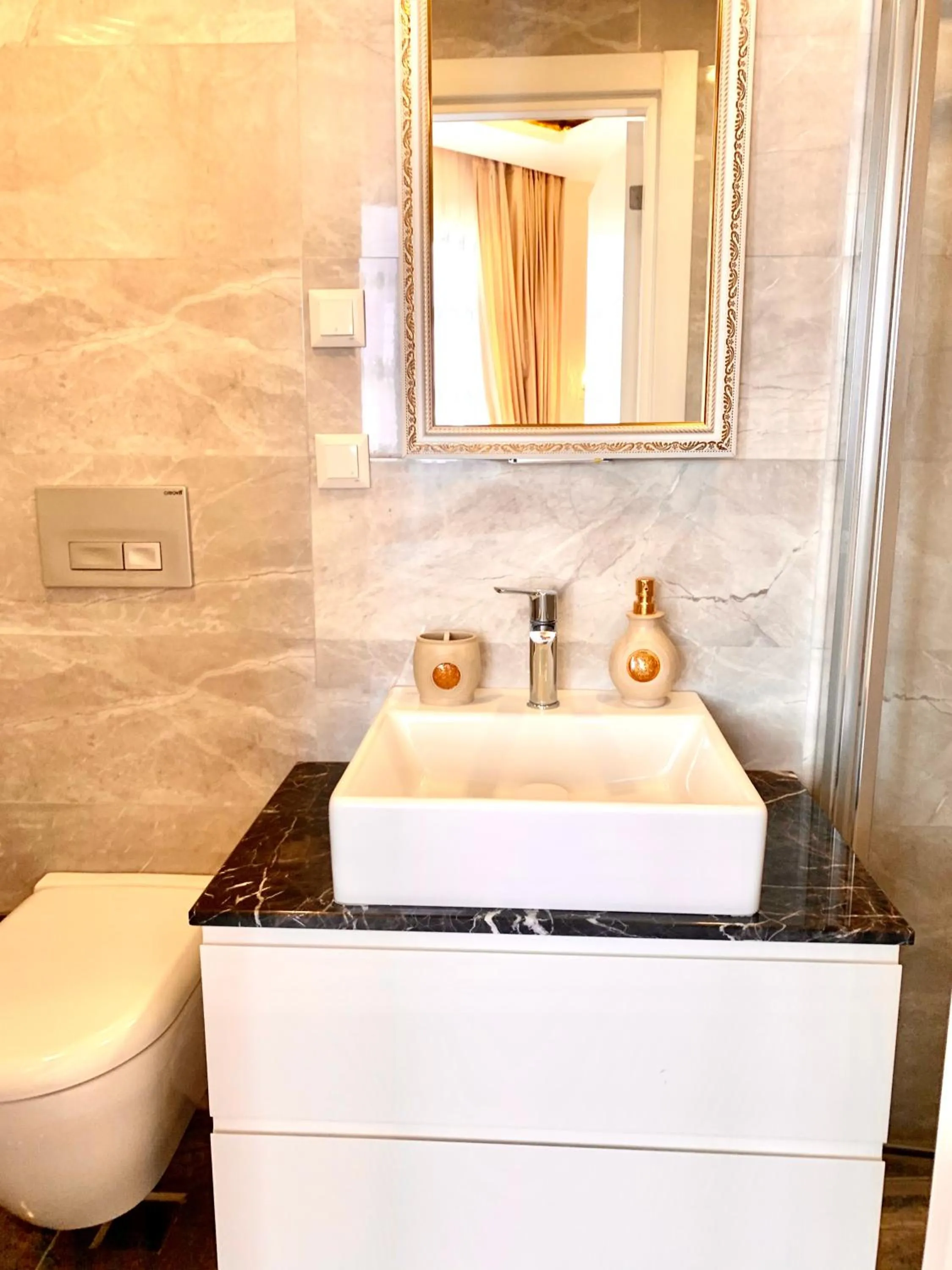 Fatma Sultan Oldtown Konak & Restaurant