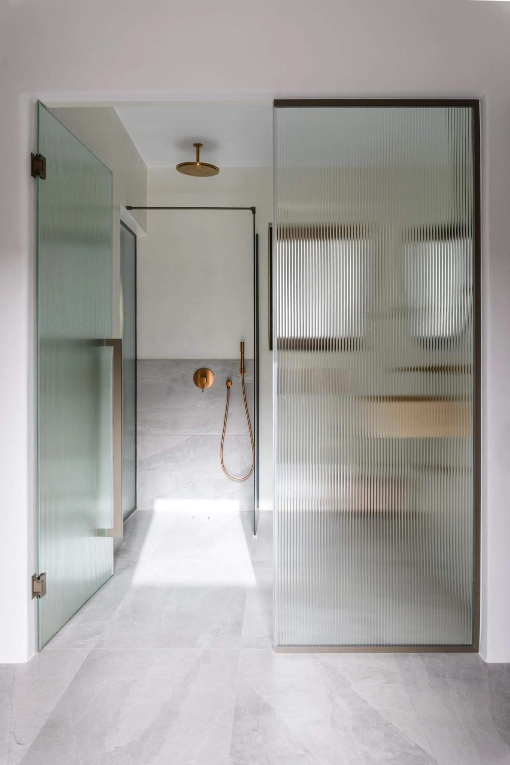 Shower in Charisma Hotel and Wellness Club