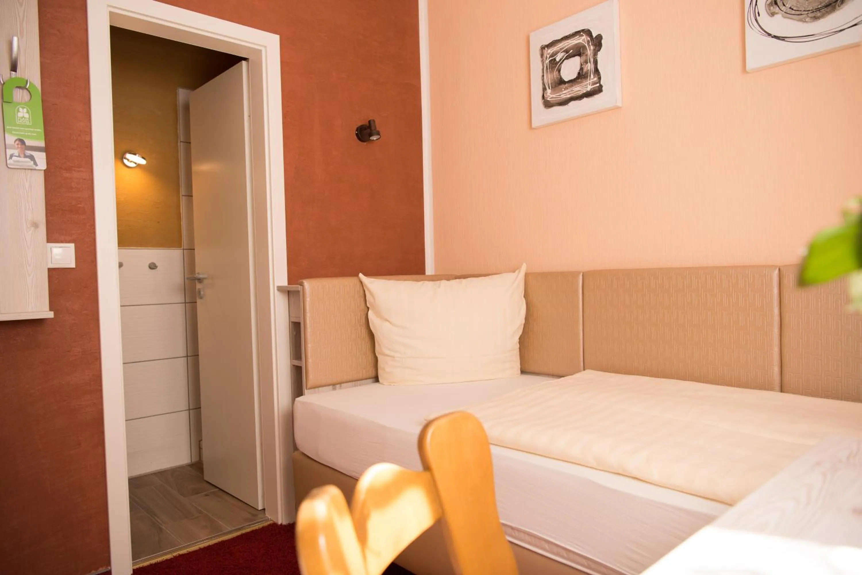 Bed in Flair-Waldhotel Mellestollen