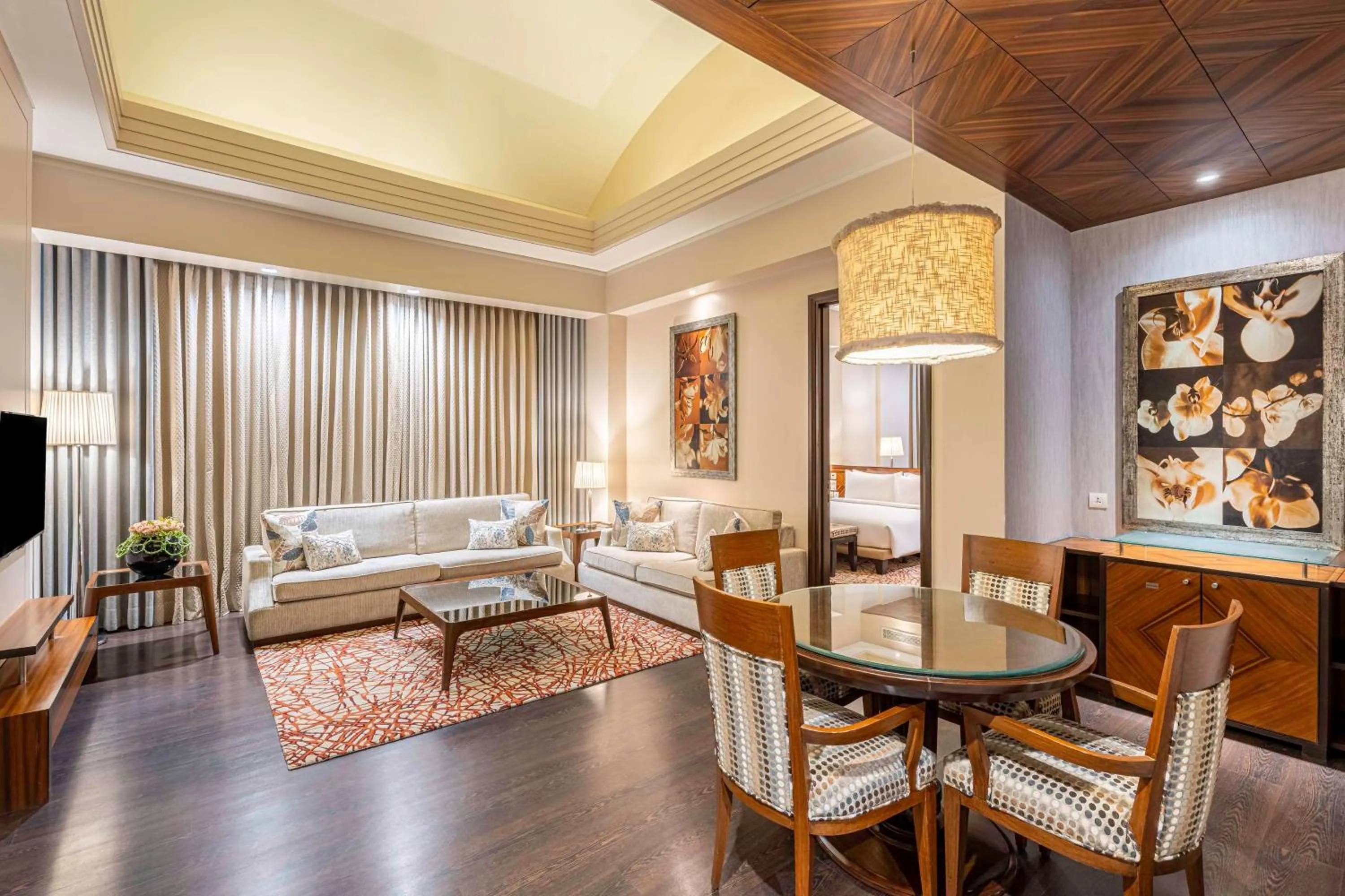 Photo of the whole room in Radisson Noida