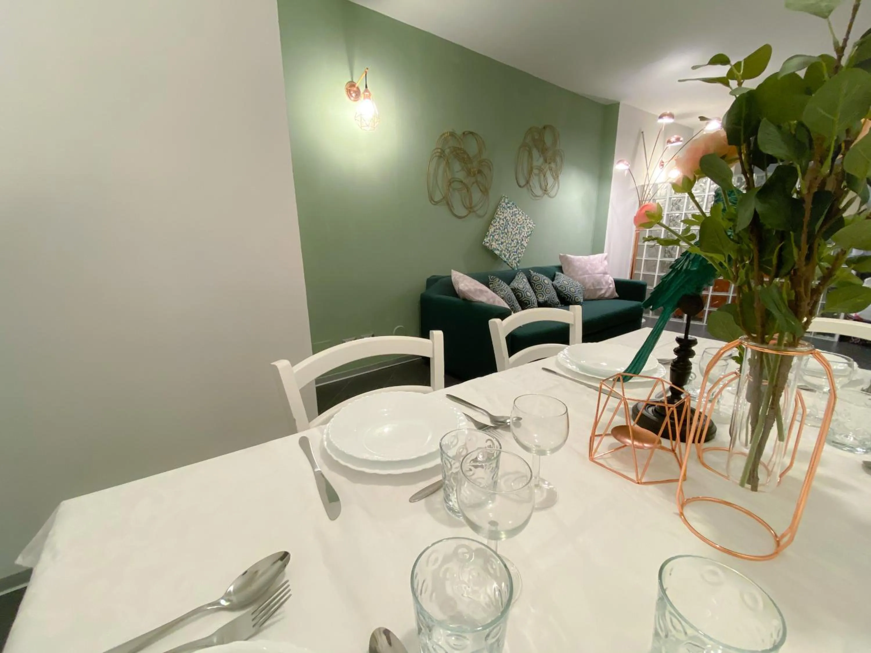 Dining area in OROROSA Lucca City Center Apartment