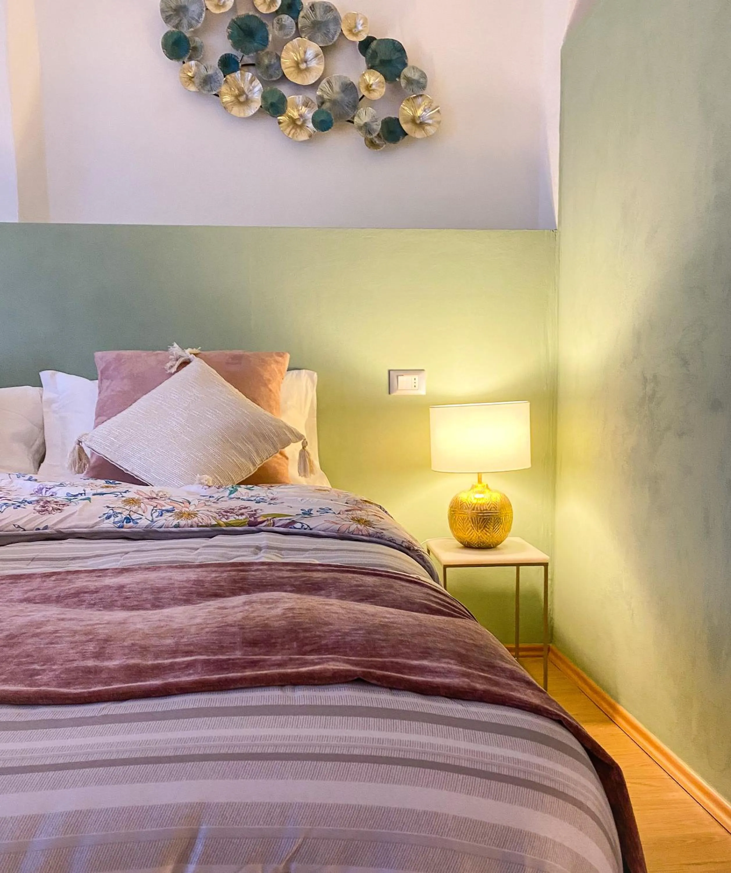 Bed in OROROSA Lucca City Center Apartment