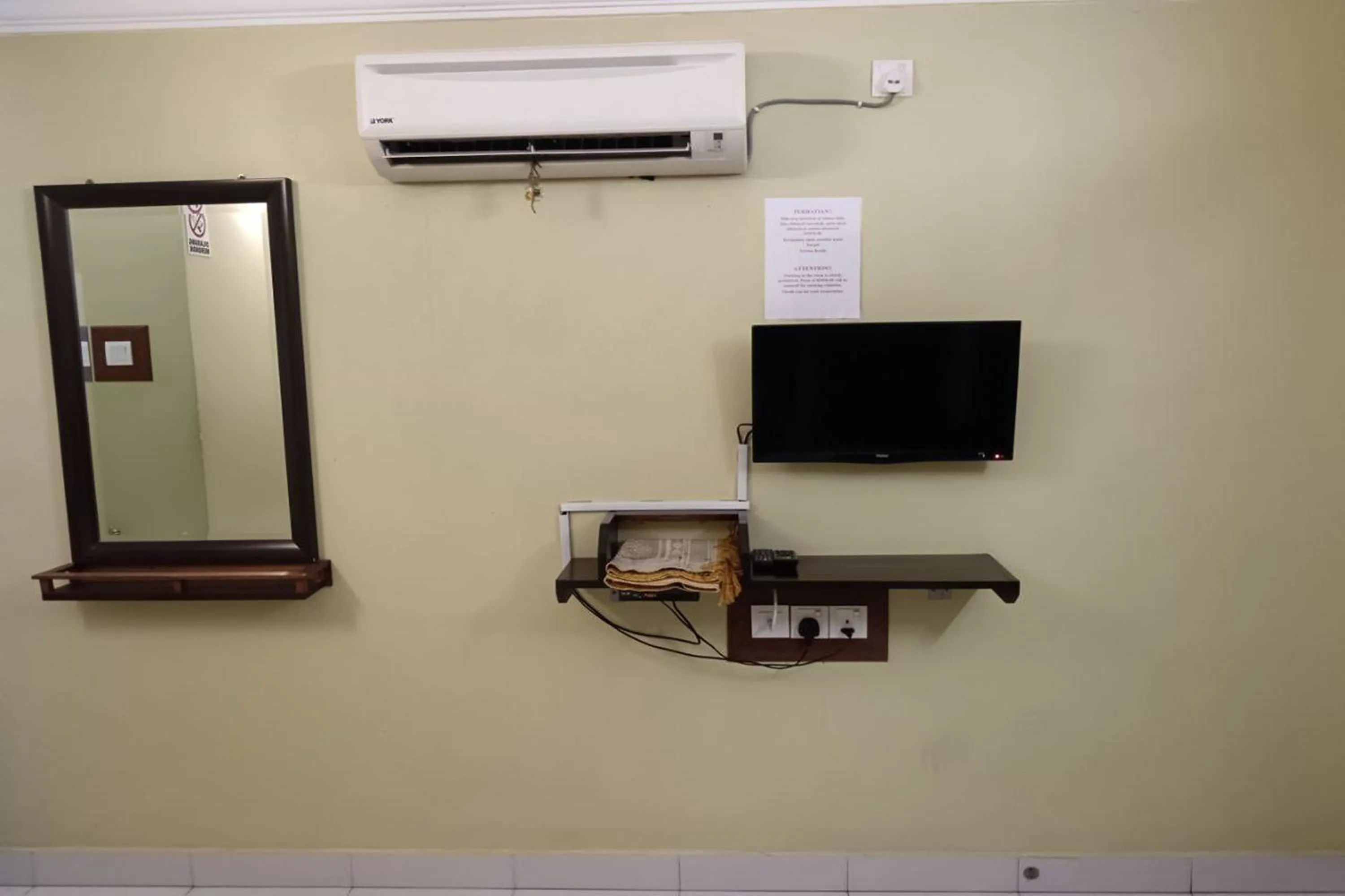 TV and multimedia in Fins Hotel, Alor Setar