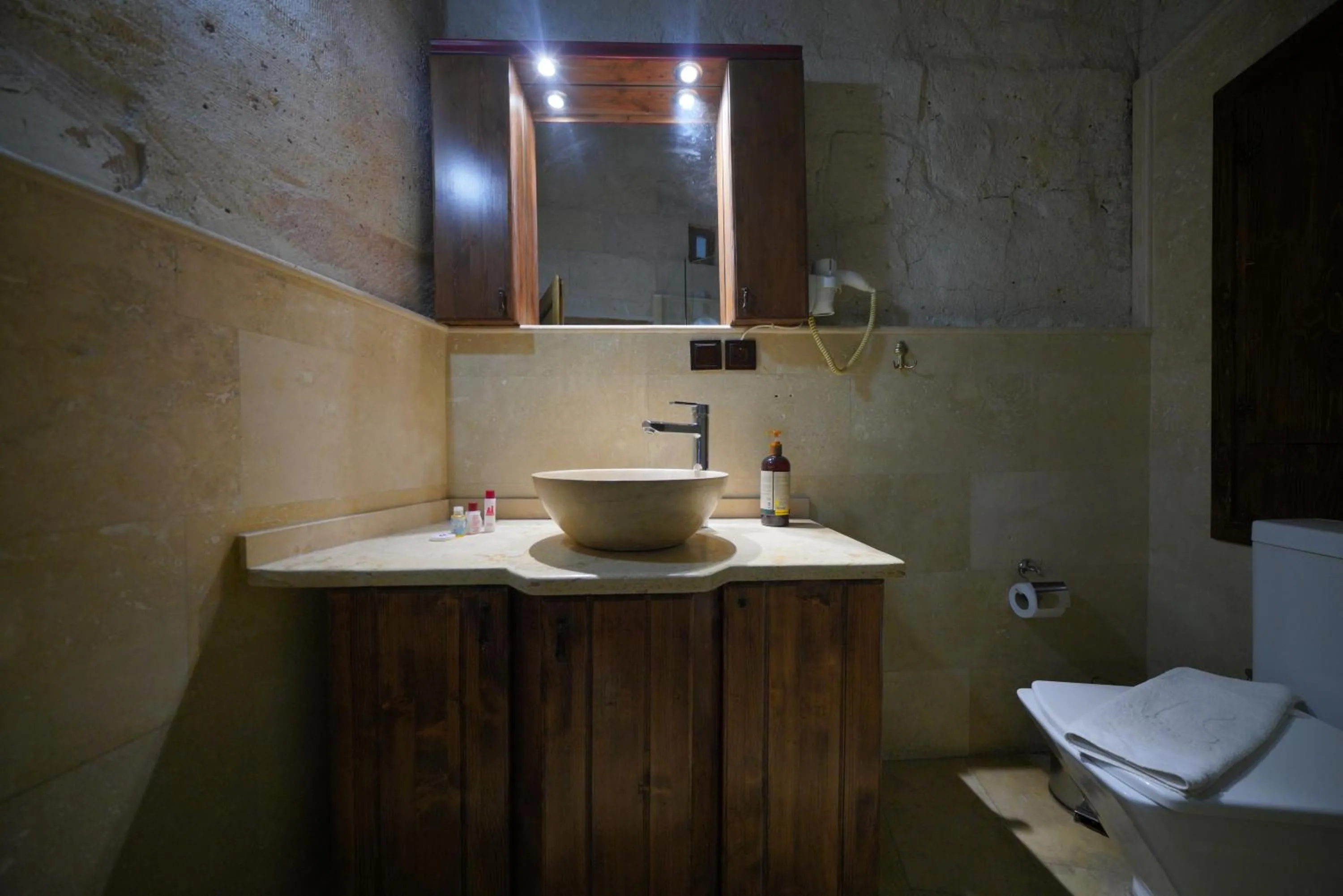 Shower in View Cave Hotel