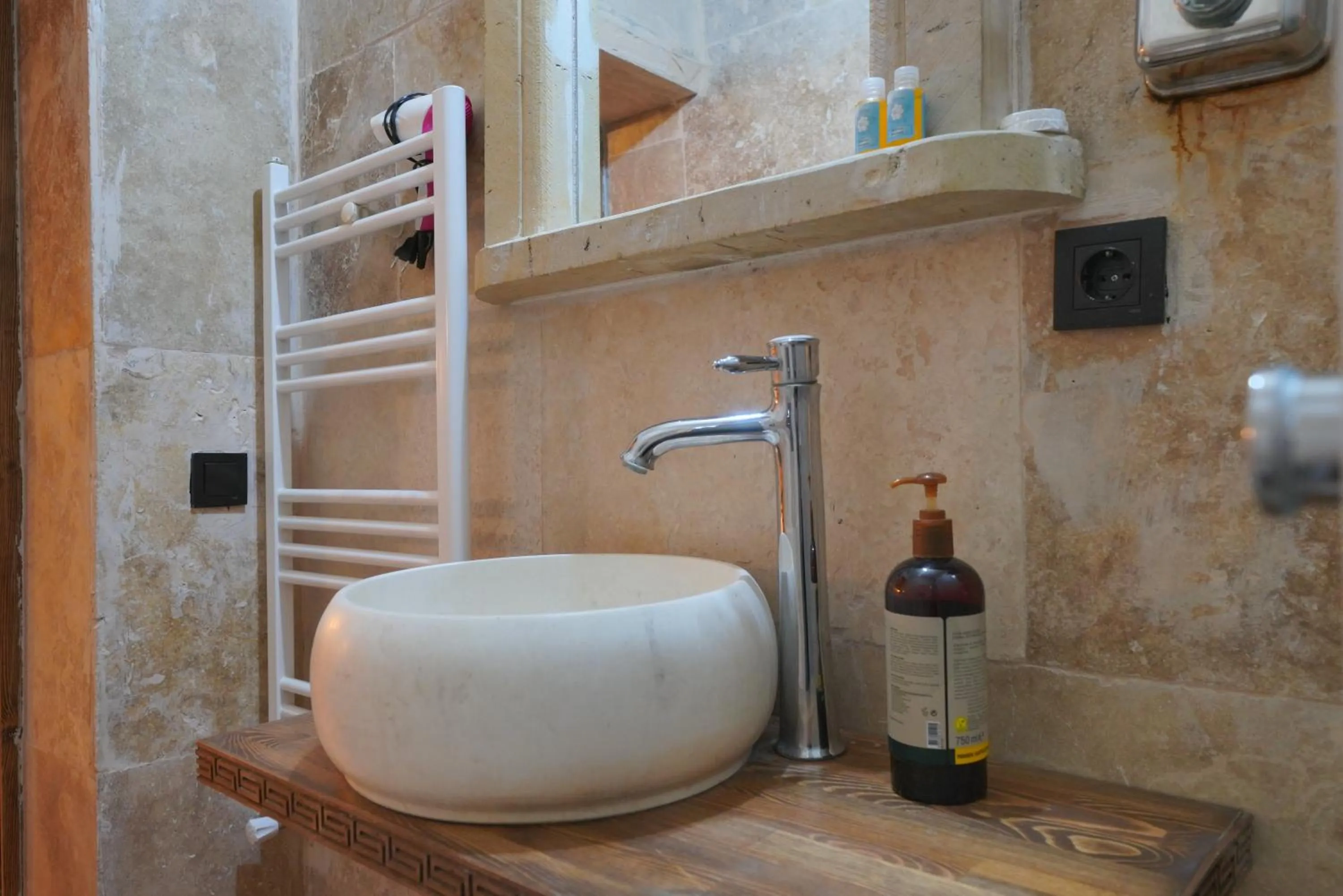 Bathroom in View Cave Hotel