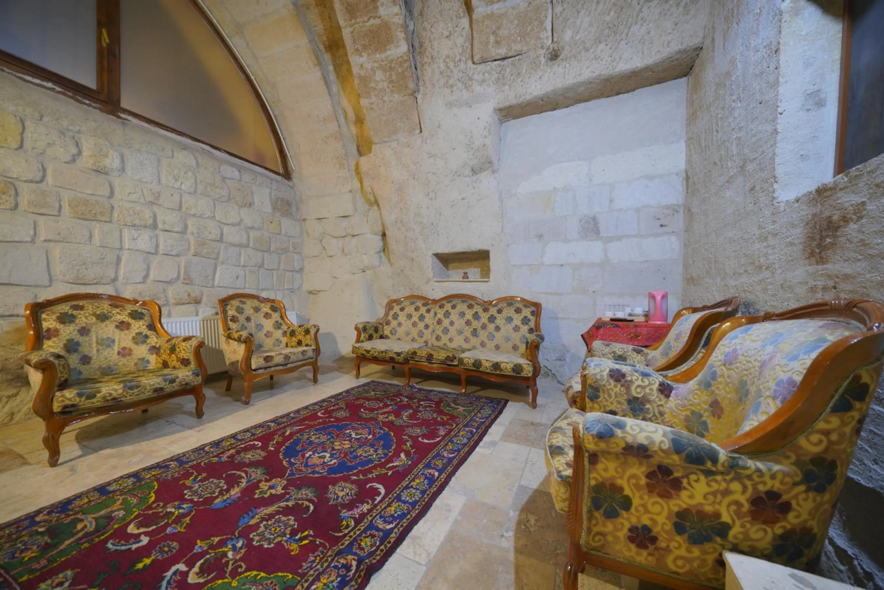 Living room in View Cave Hotel