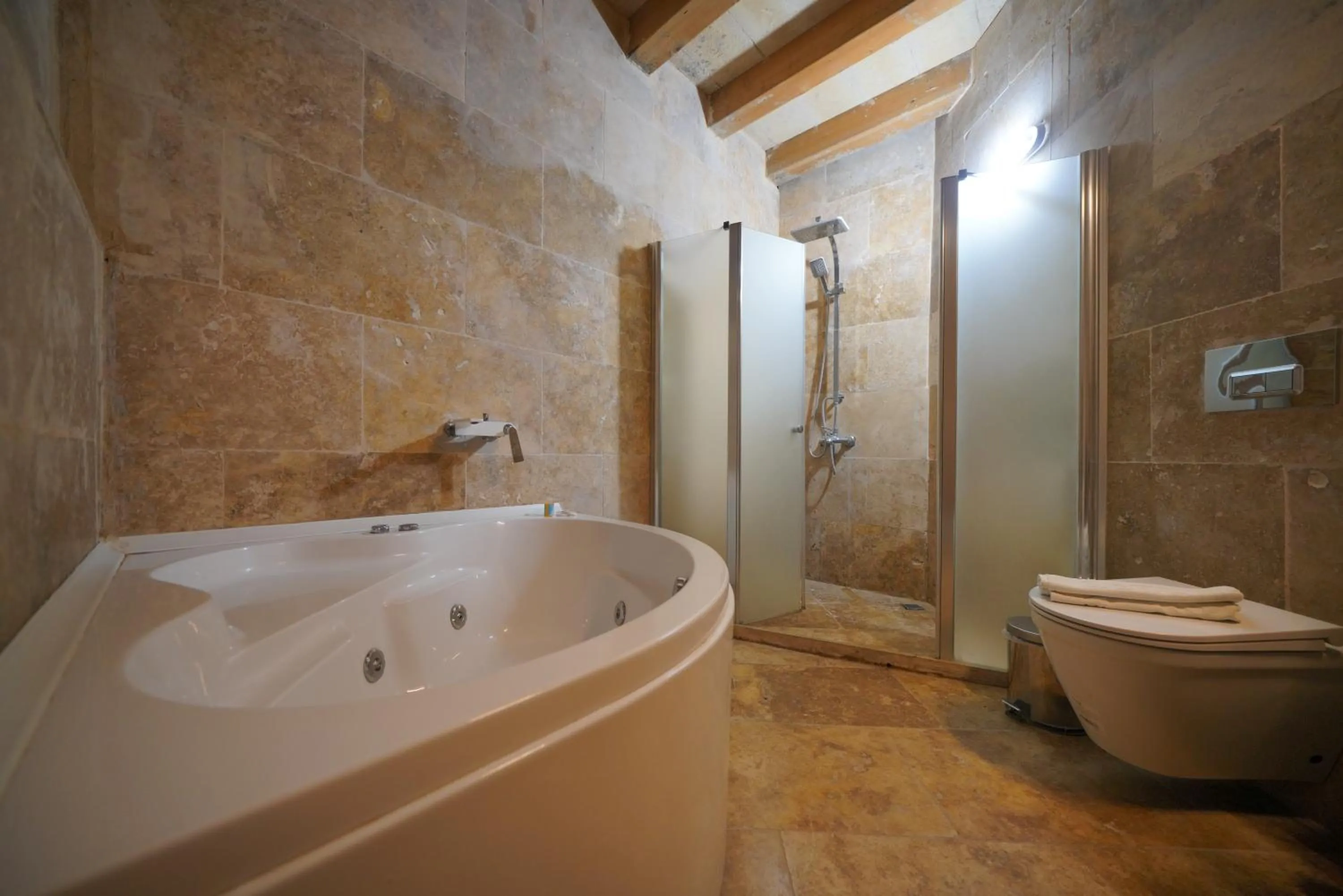 Shower in View Cave Hotel