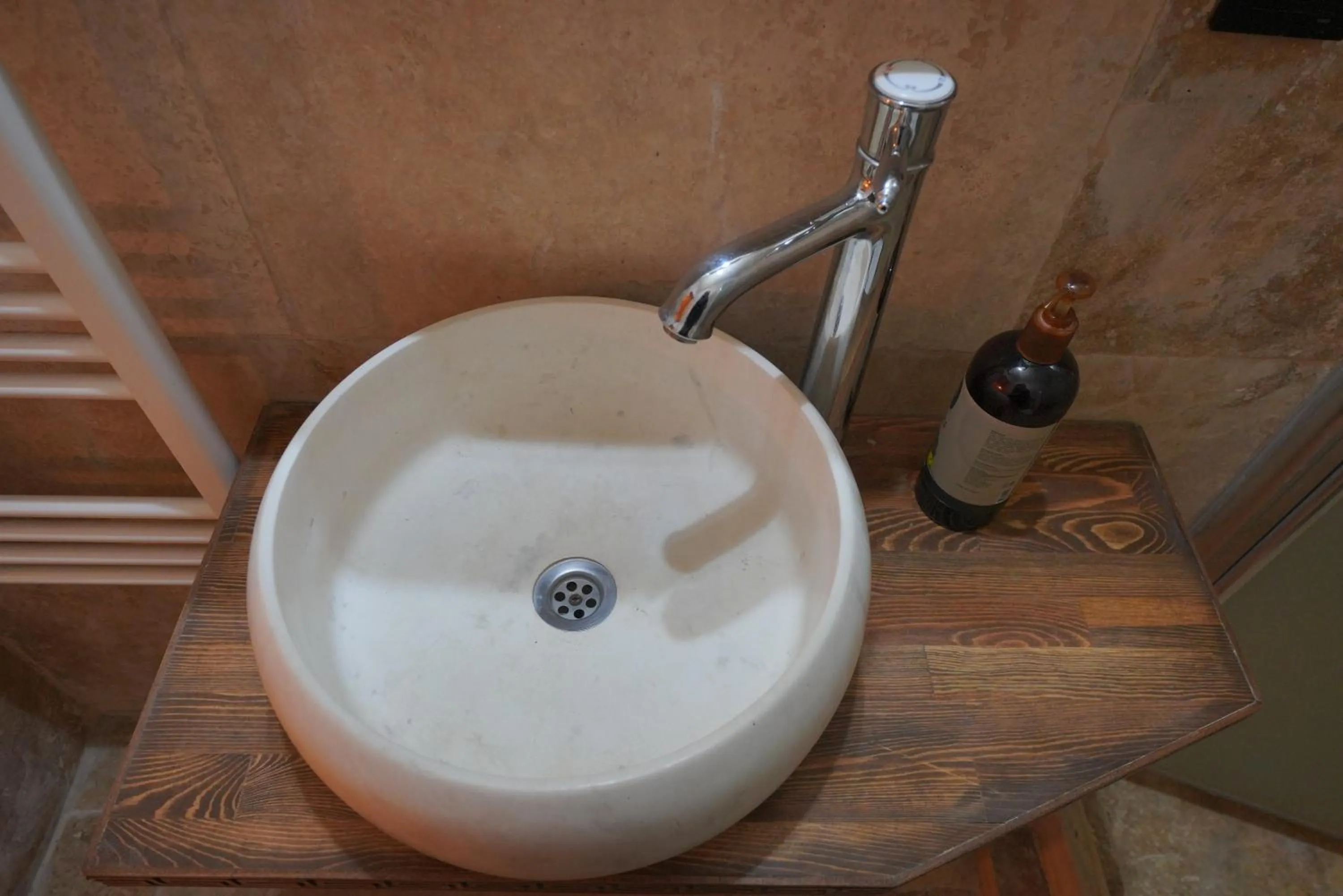 Bathroom in View Cave Hotel