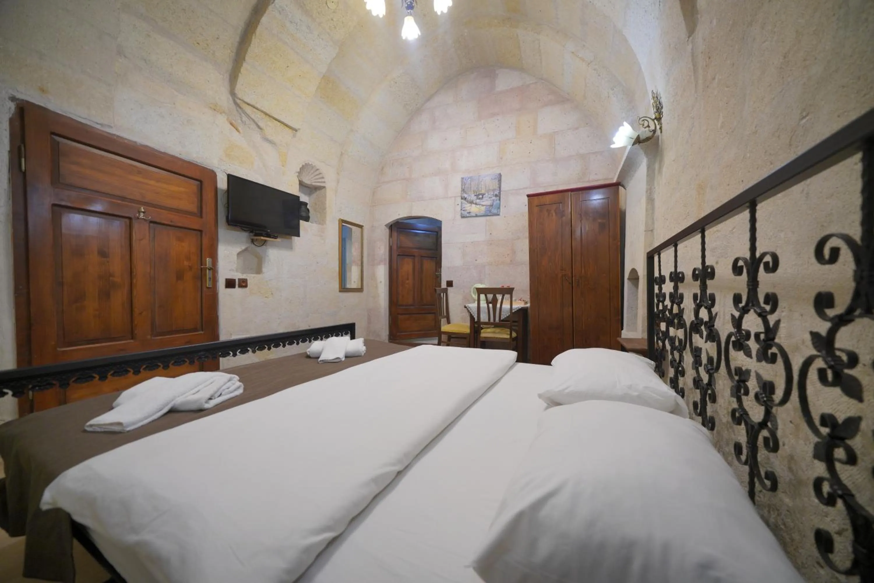 Bed in View Cave Hotel